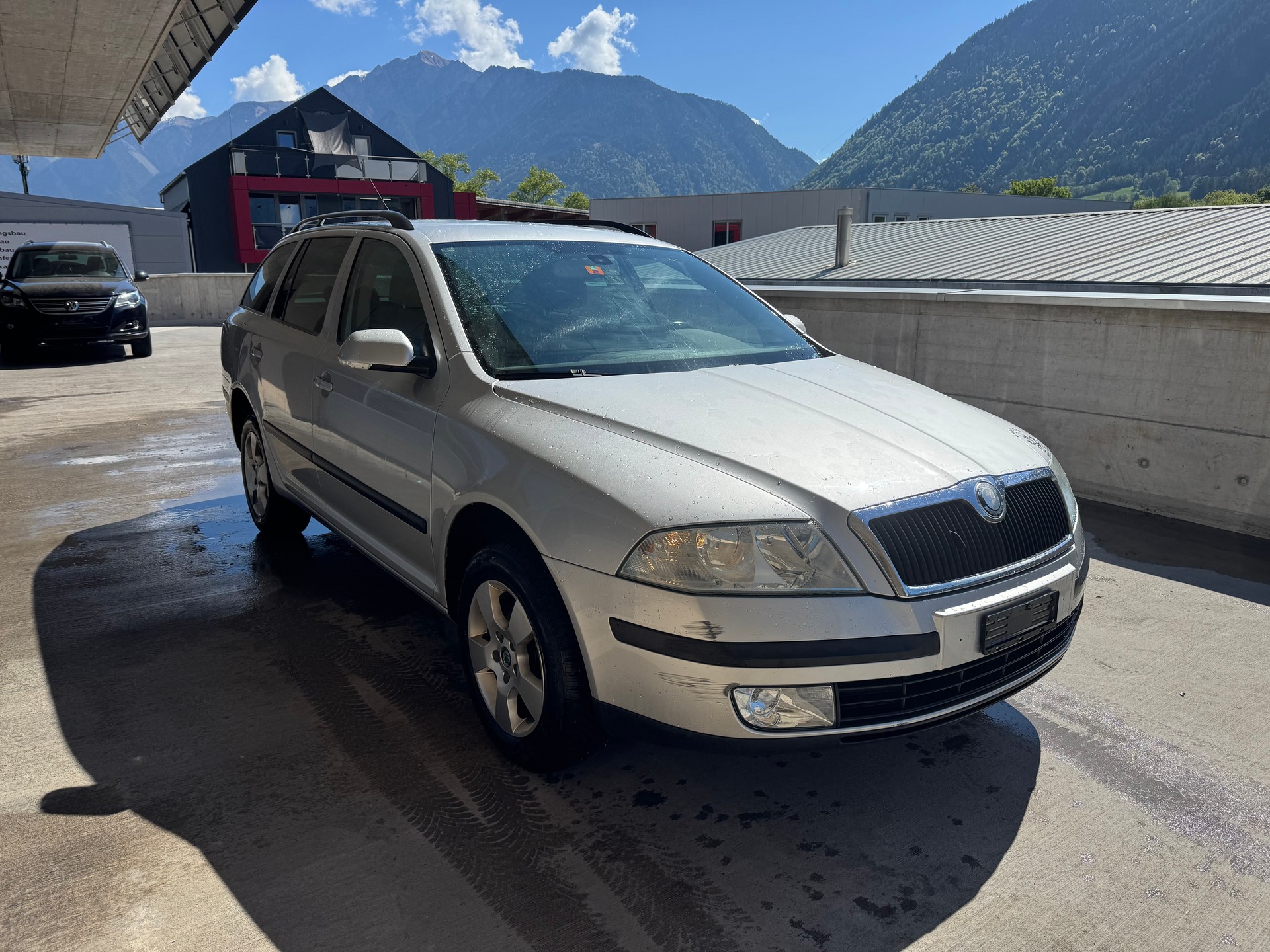 SKODA Octavia 1.9 TDI Swiss Adventure 4x4-image-1