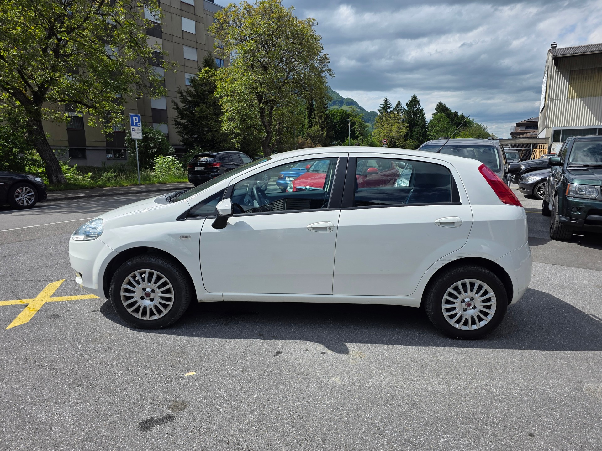 FIAT Punto 1.4 NaturalPower Dynamic / Frisch ab MFK-showroom-element-1