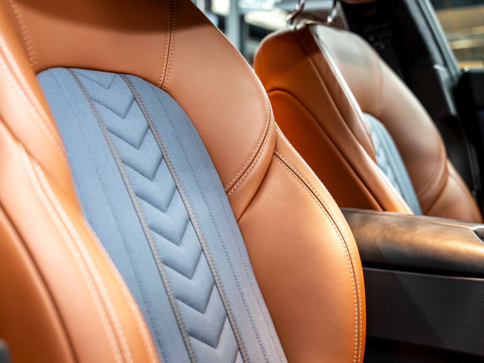 MASERATI Ghibli S Q4 3.0 V6 GranLusso Automatica-image-11