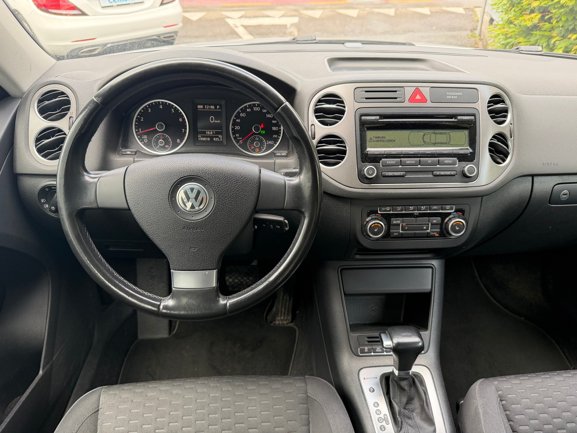 VW Tiguan 2.0 TSI Track&Field Tiptronic-image-10