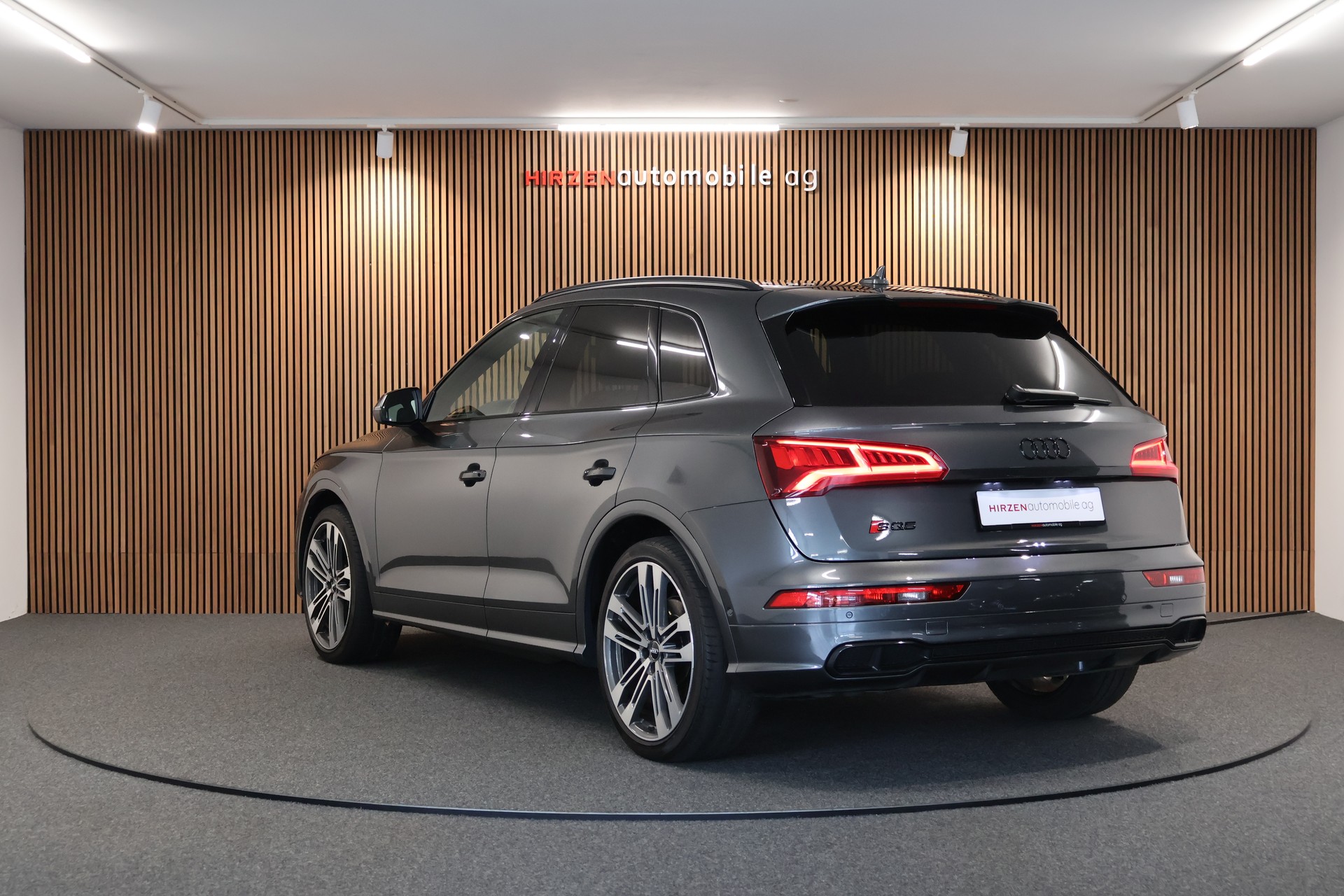AUDI SQ5 TDI quattro tiptronic-showroom-element-2