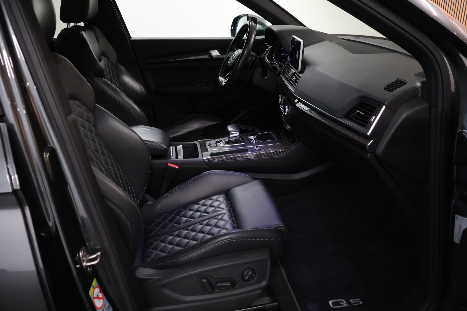 AUDI SQ5 TDI quattro tiptronic-image-14