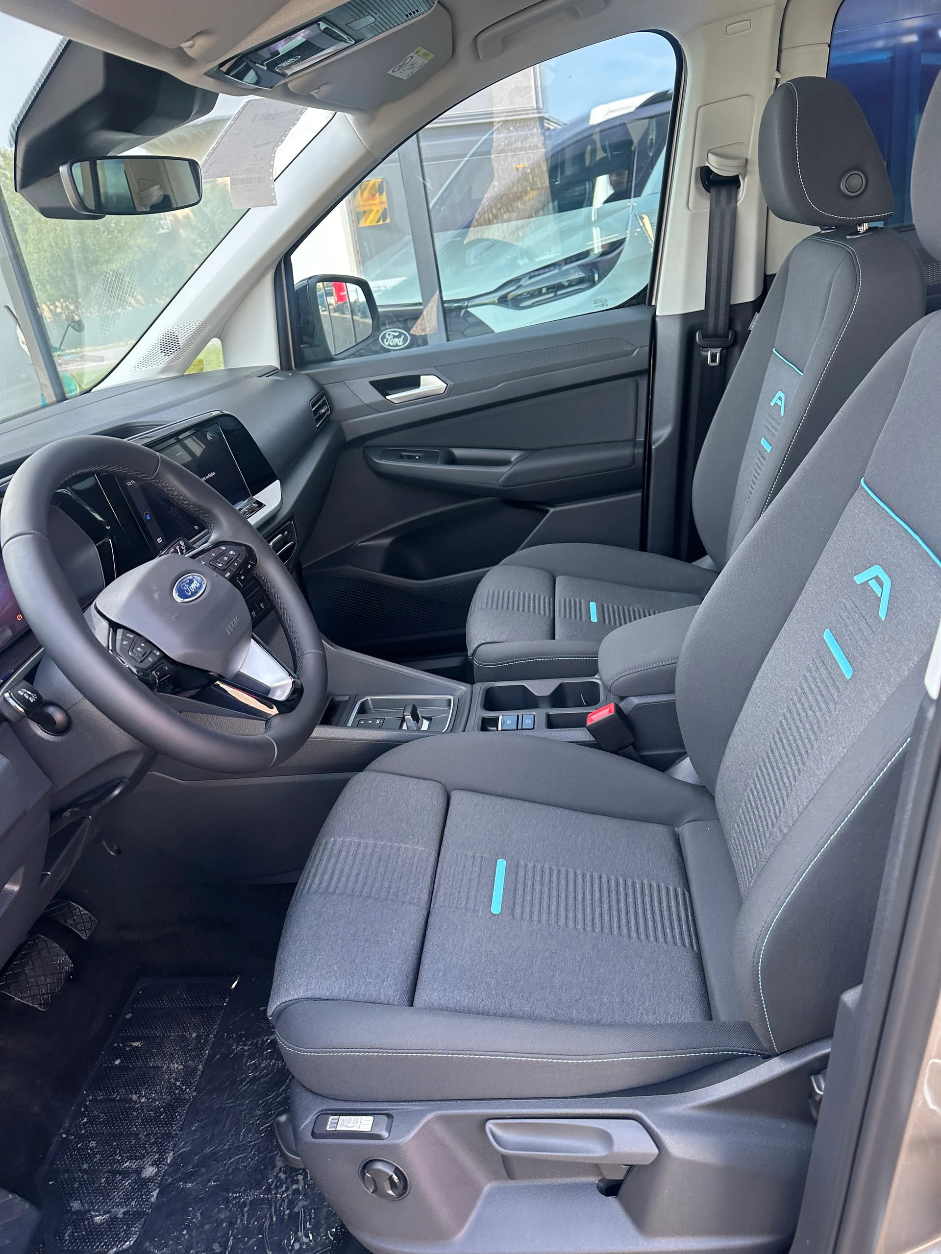FORD TOURNEO CONNECT Grand 1.5 EcoB Active/PHEV/Aut.-image-10