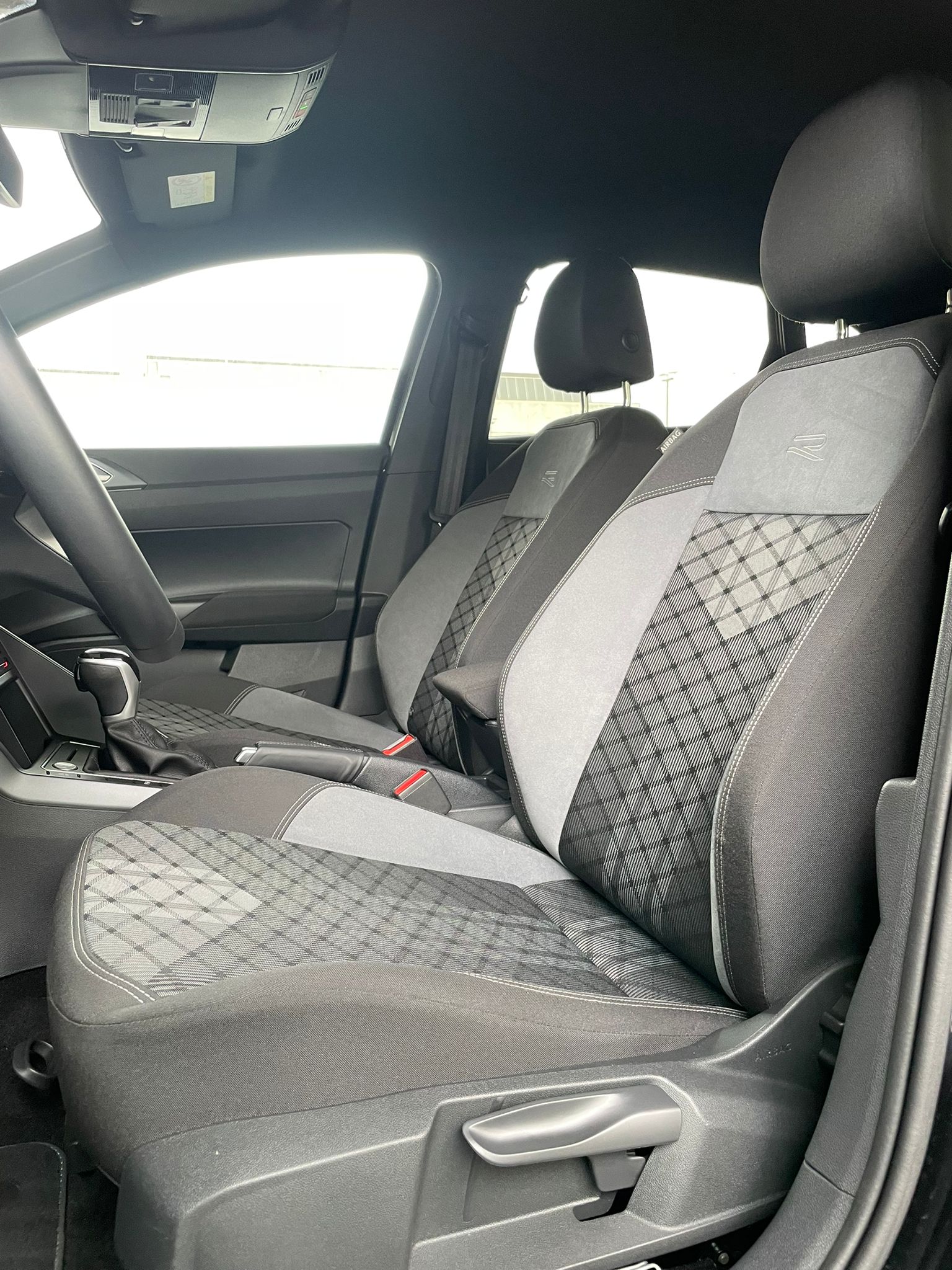 VW Taigo 1.5 TSI R-Line DSG-image-5