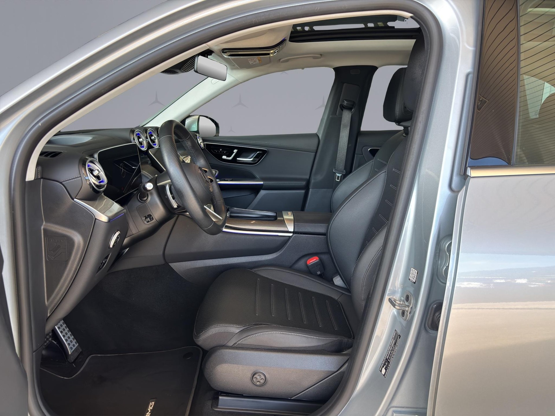 MERCEDES-BENZ GLC 300 AMG Line 4matic-image-7