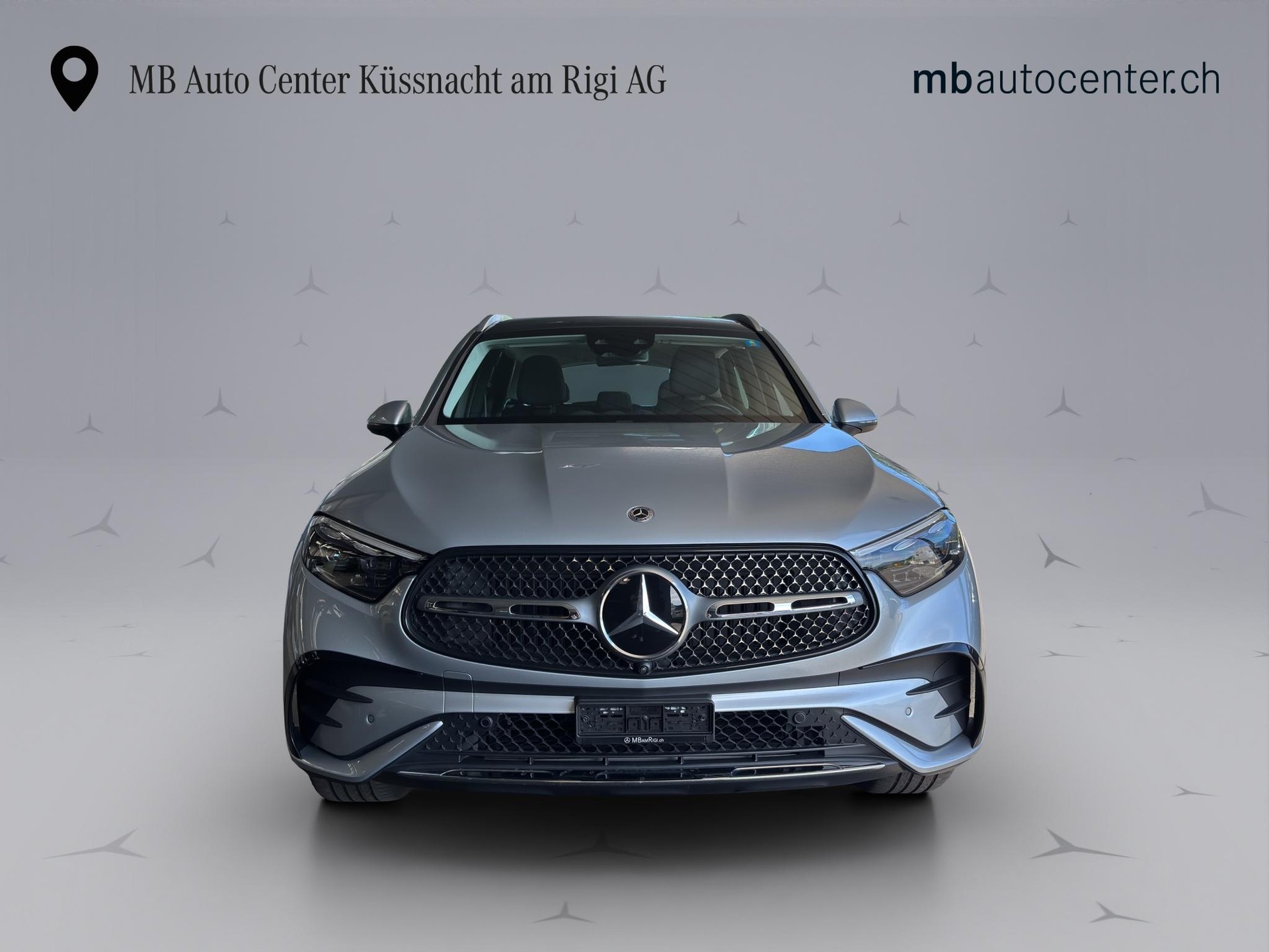 MERCEDES-BENZ GLC 300 AMG Line 4matic-showroom-element-1