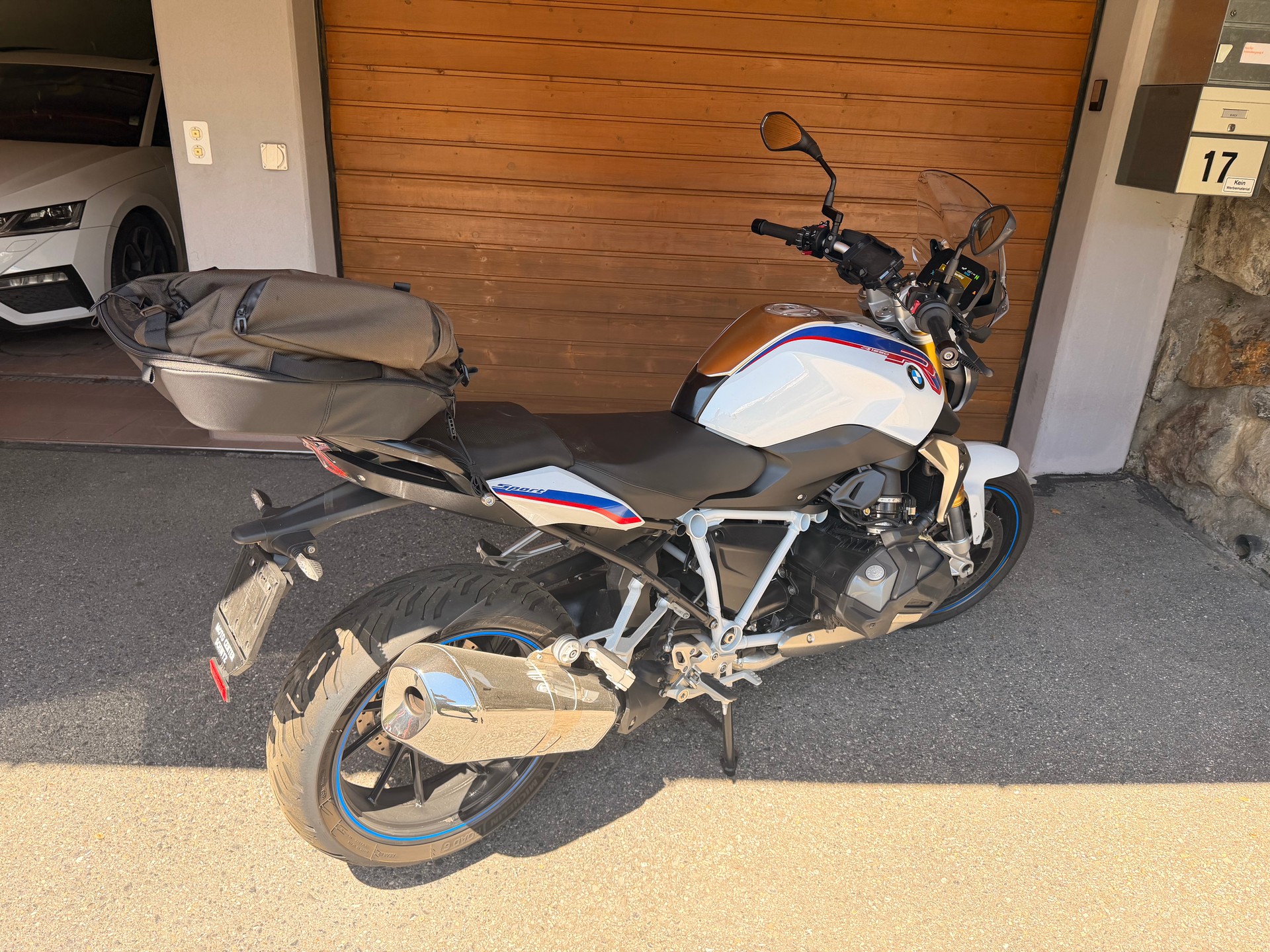 BMW R 1250 R-image-2