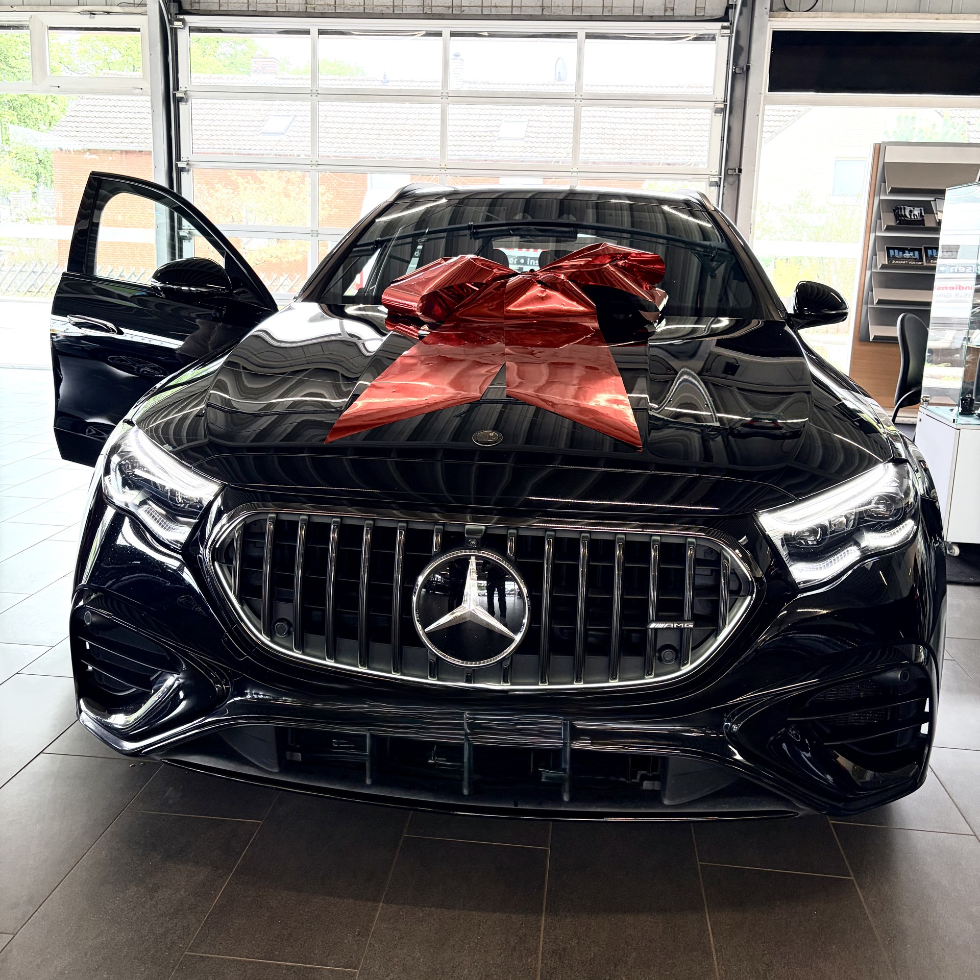 MERCEDES-BENZ E 53 Hybrid T 4Matic+ 9G-Tronic