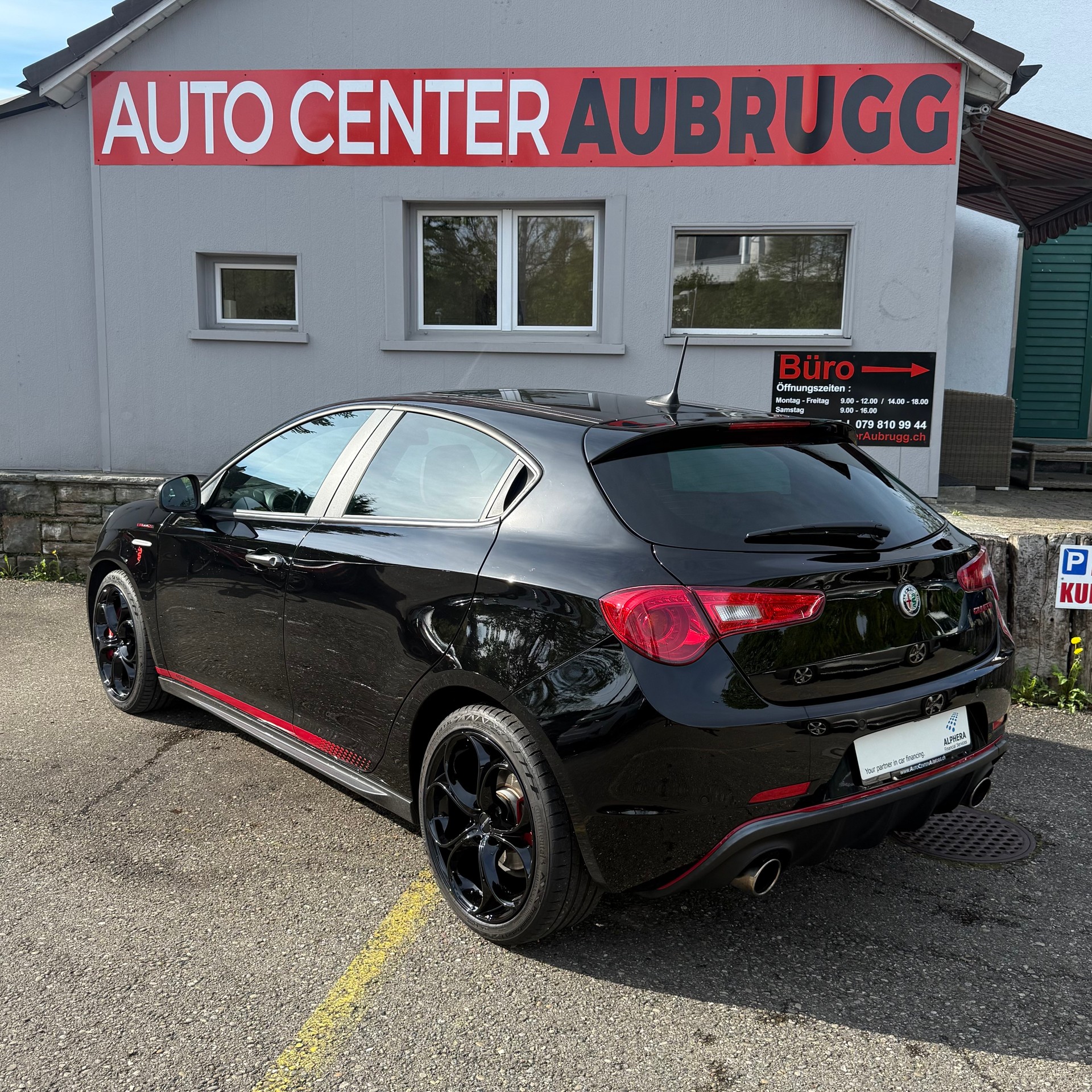 ALFA ROMEO Giulietta 1750 TBi Veloce * LEDER ROT / PANORAMA-DACH / ZAHNRIEMEN ERSETZT*-showroom-element-1