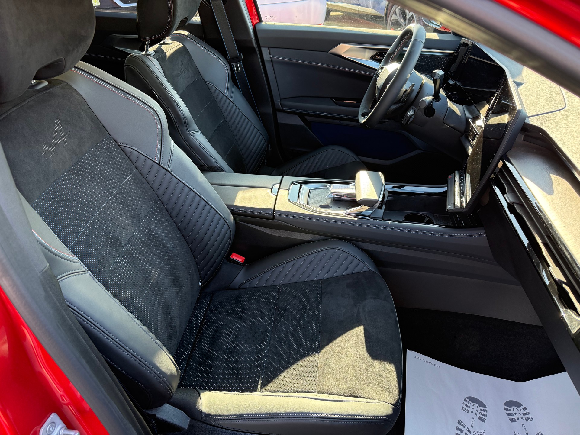 RENAULT Rafale 1.2 E-Tech Hybrid 200 Esprit Alpine-image-10