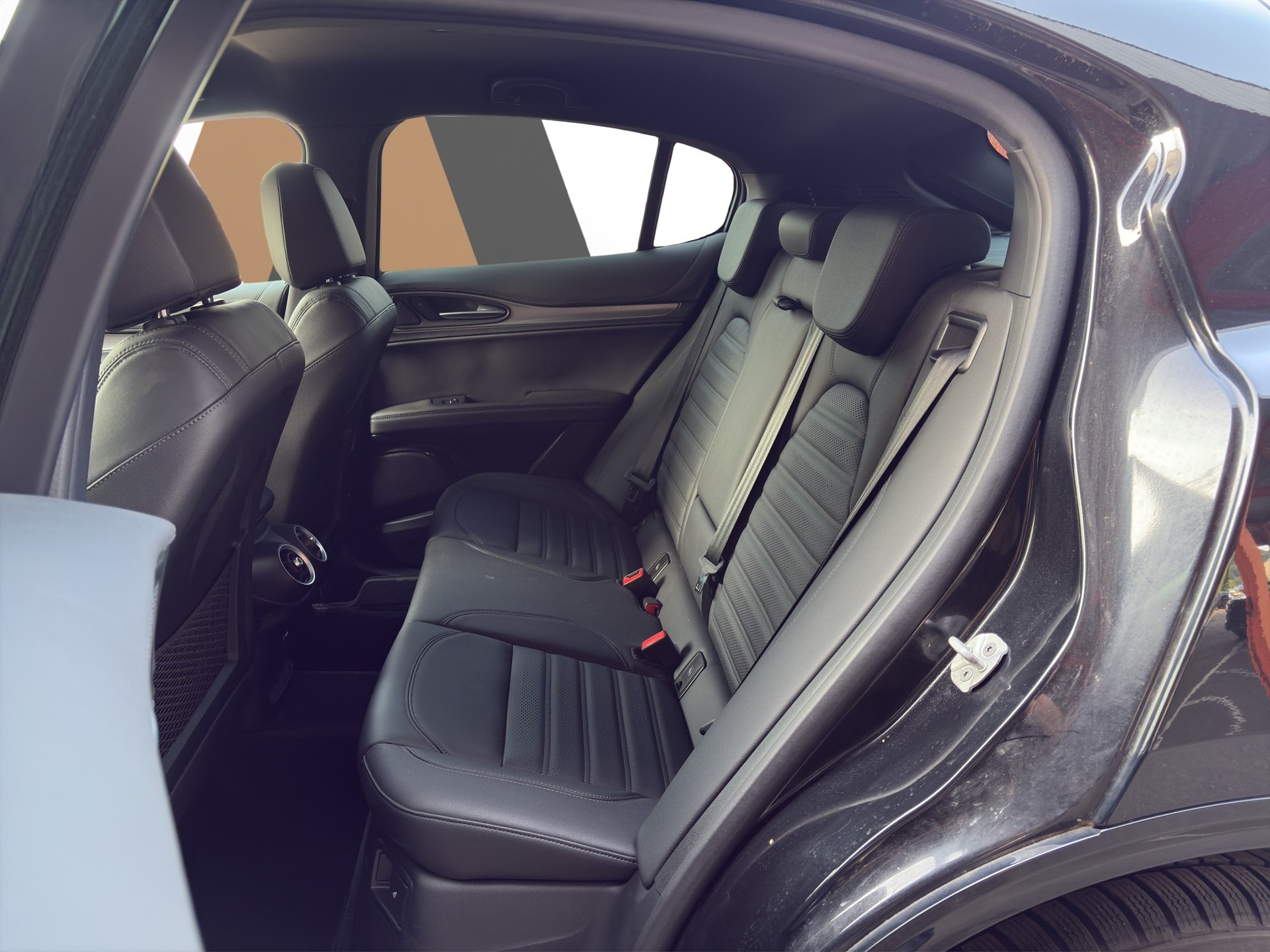 ALFA ROMEO Stelvio 2.0 Q4 280 Veloce Premium-image-10