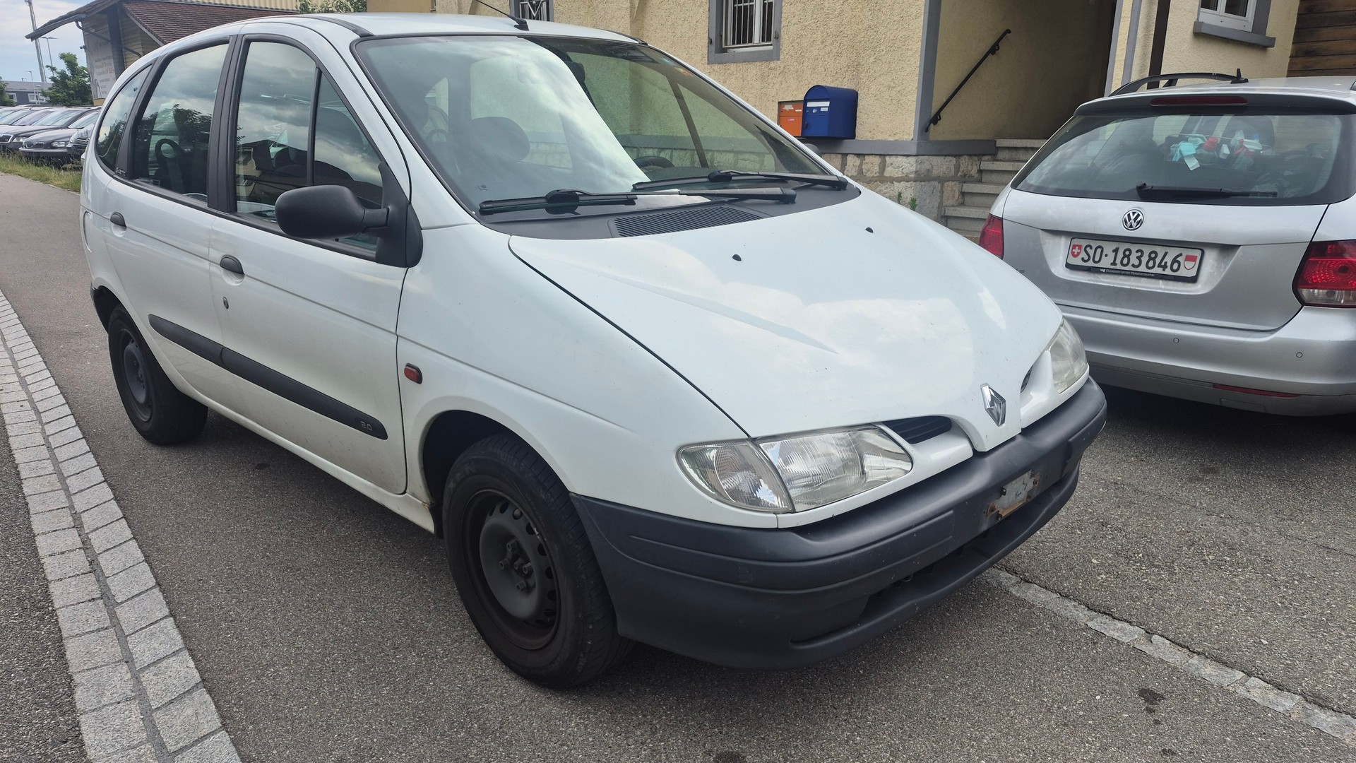 RENAULT Mégane Scénic 2.0 Family-image-2