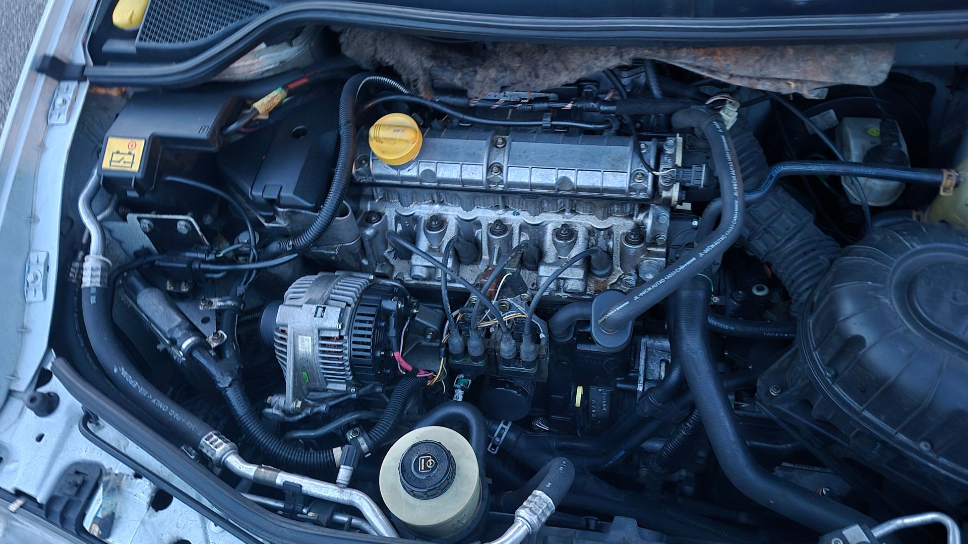 RENAULT Mégane Scénic 2.0 Family-image-10