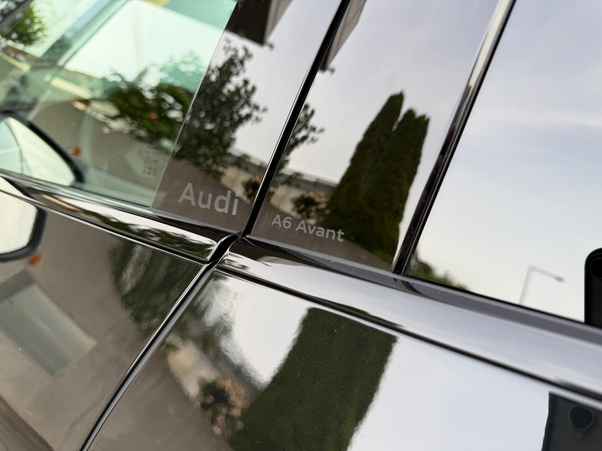 AUDI A6 Avant TDI quattro 150 kW S tronic-image-29