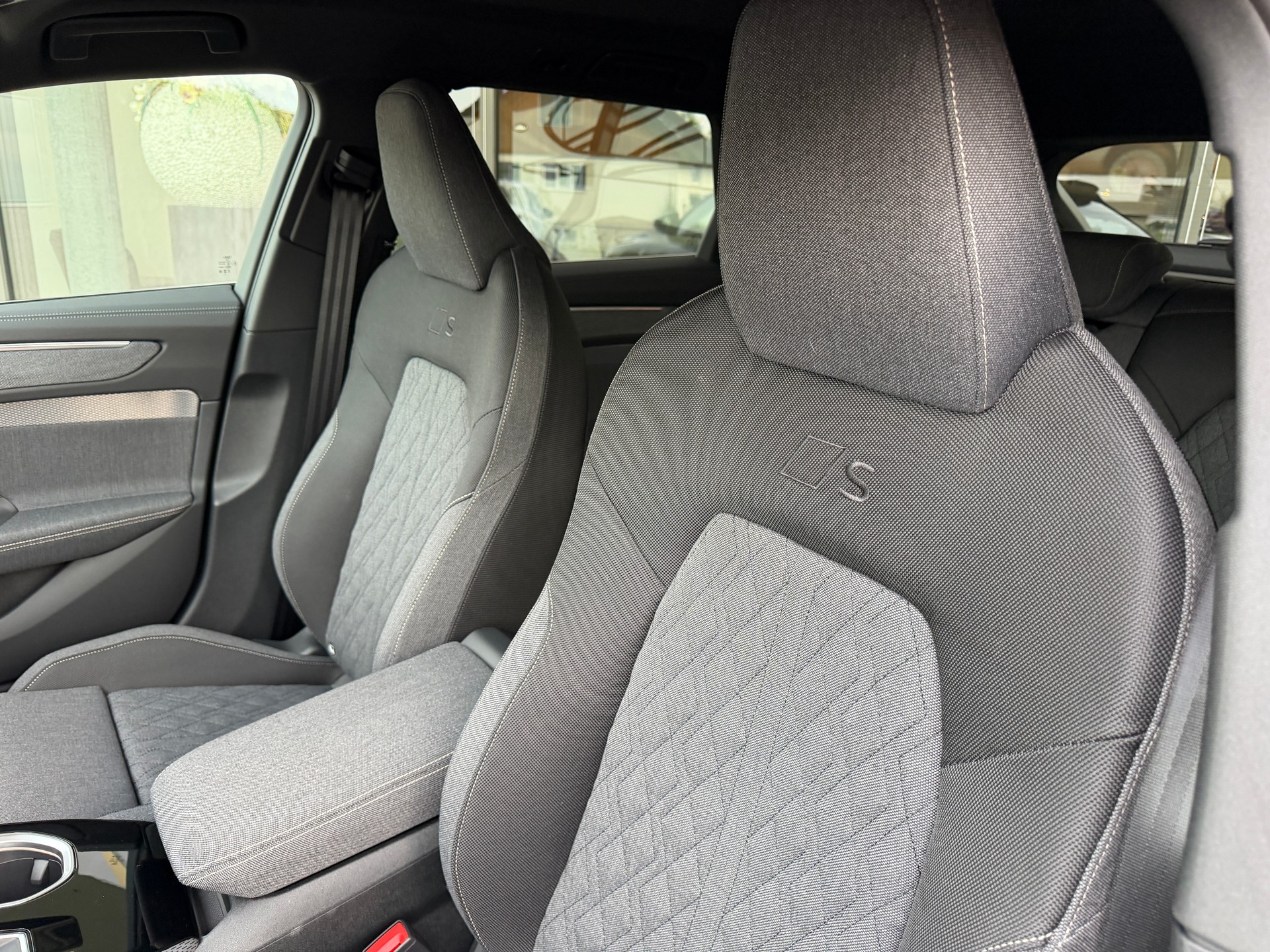 AUDI A6 Avant TDI quattro 150 kW S tronic-image-11