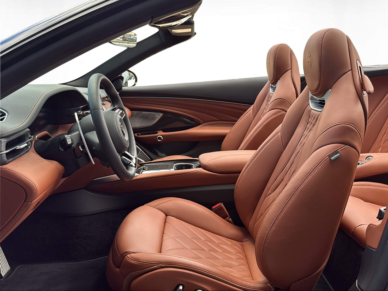 MASERATI GRANCABRIO MY2026 V6 490 PS-image-3