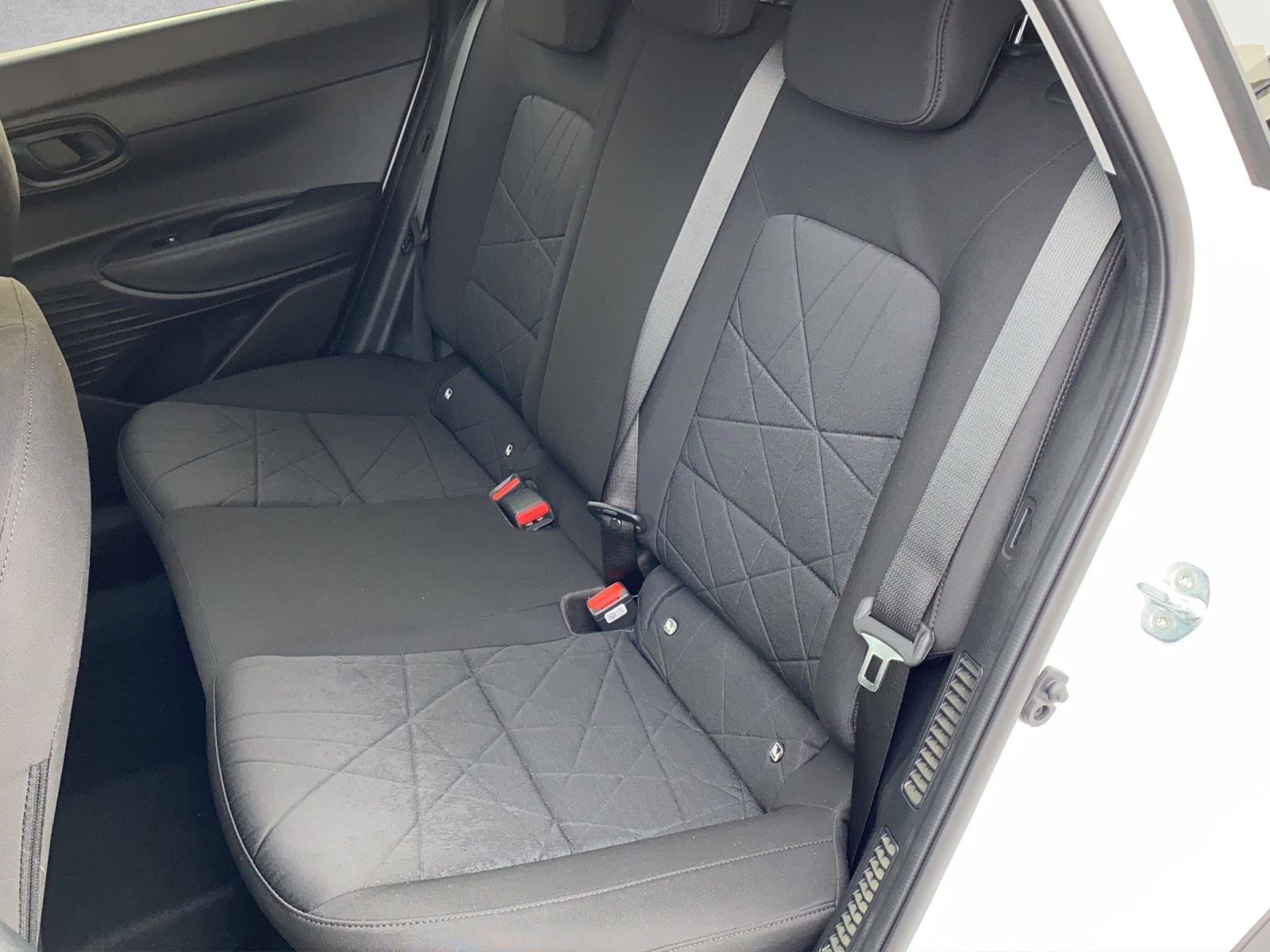 HYUNDAI Bayon 1.0 T-GDi 120 Amplia-image-12