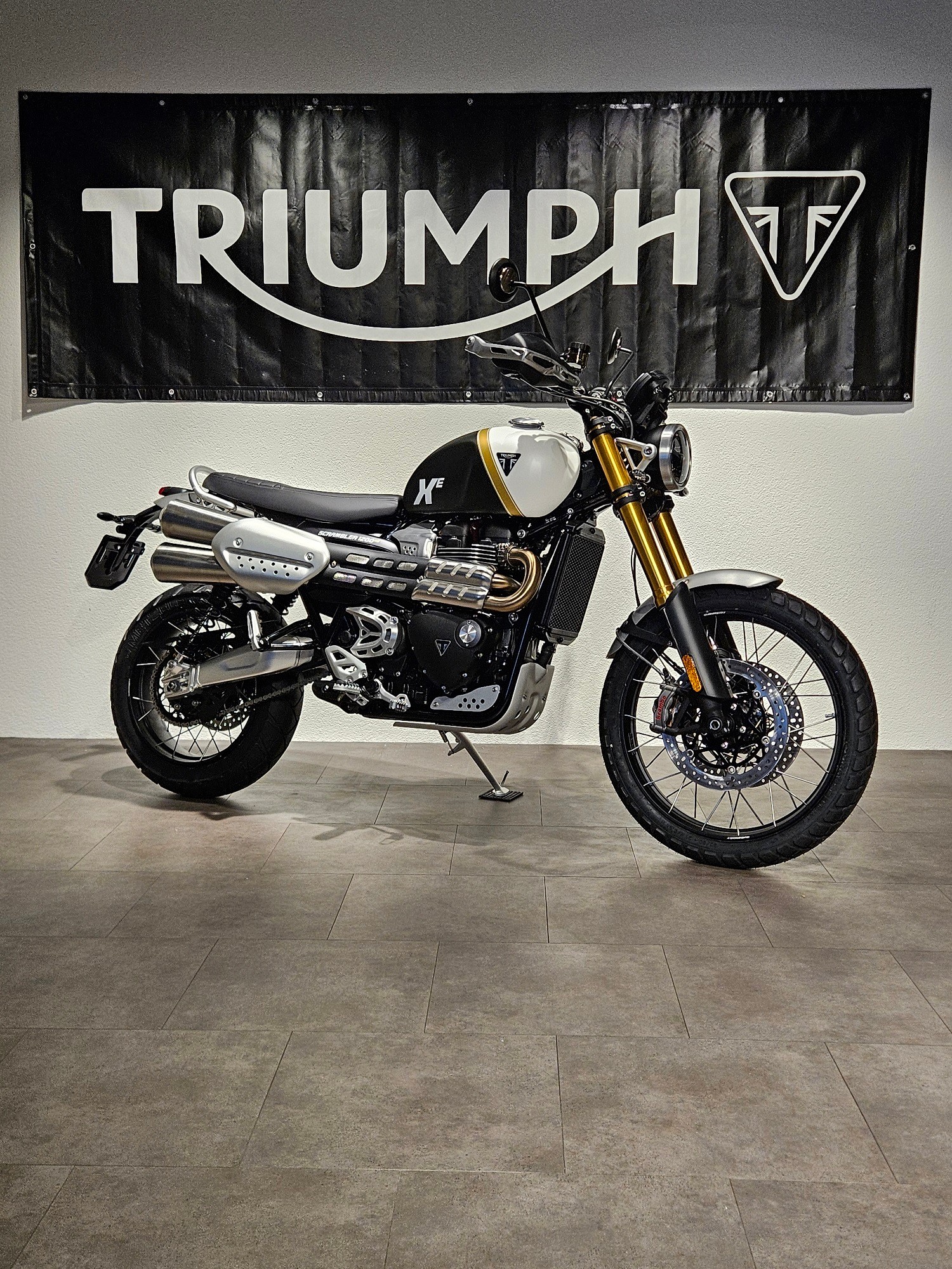 TRIUMPH 1200XE-image-0
