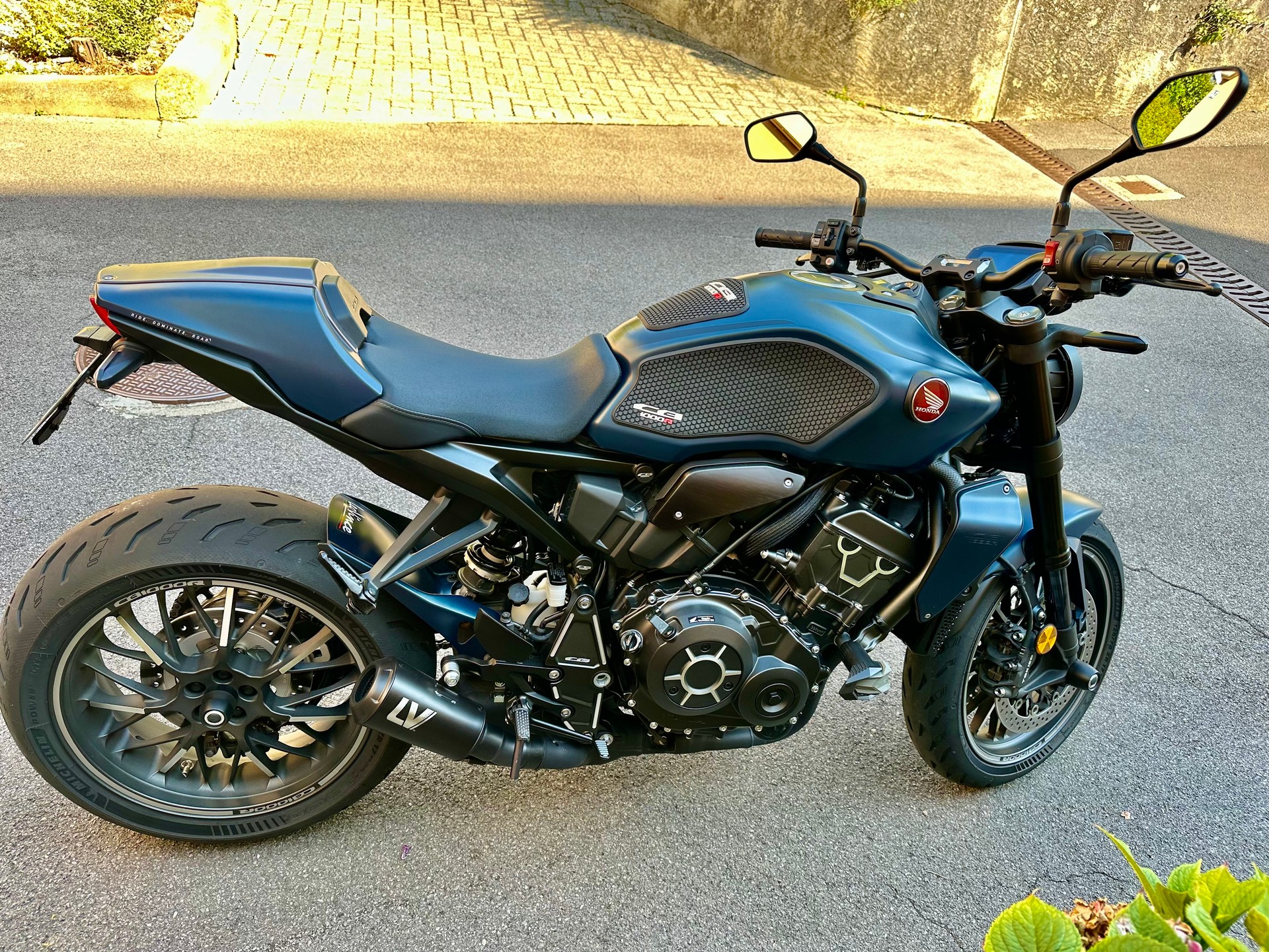 HONDA CB 1000 R Black Edition-image-0