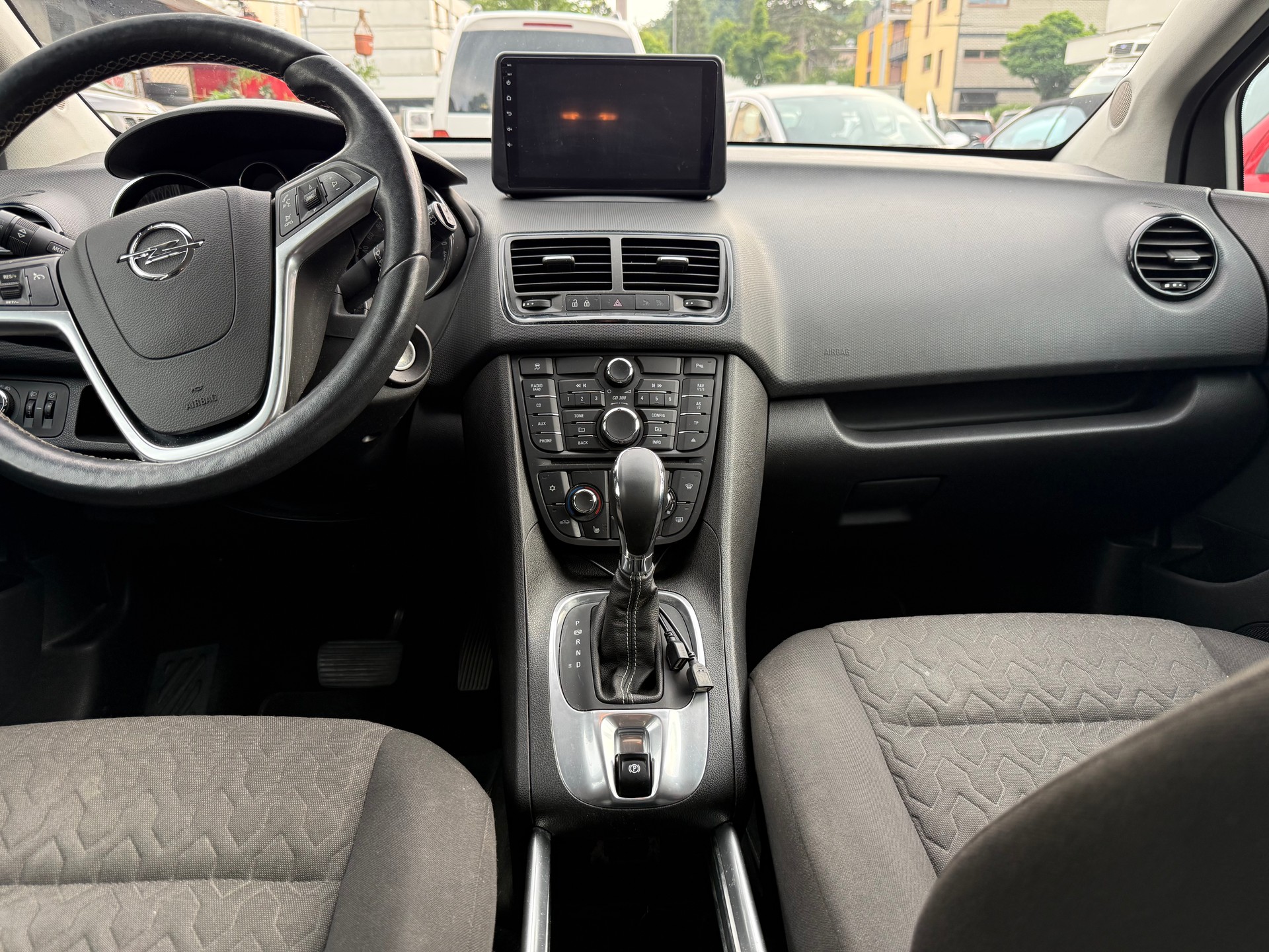 OPEL Meriva 1.4 Turbo Active Edition Automatic-image-8