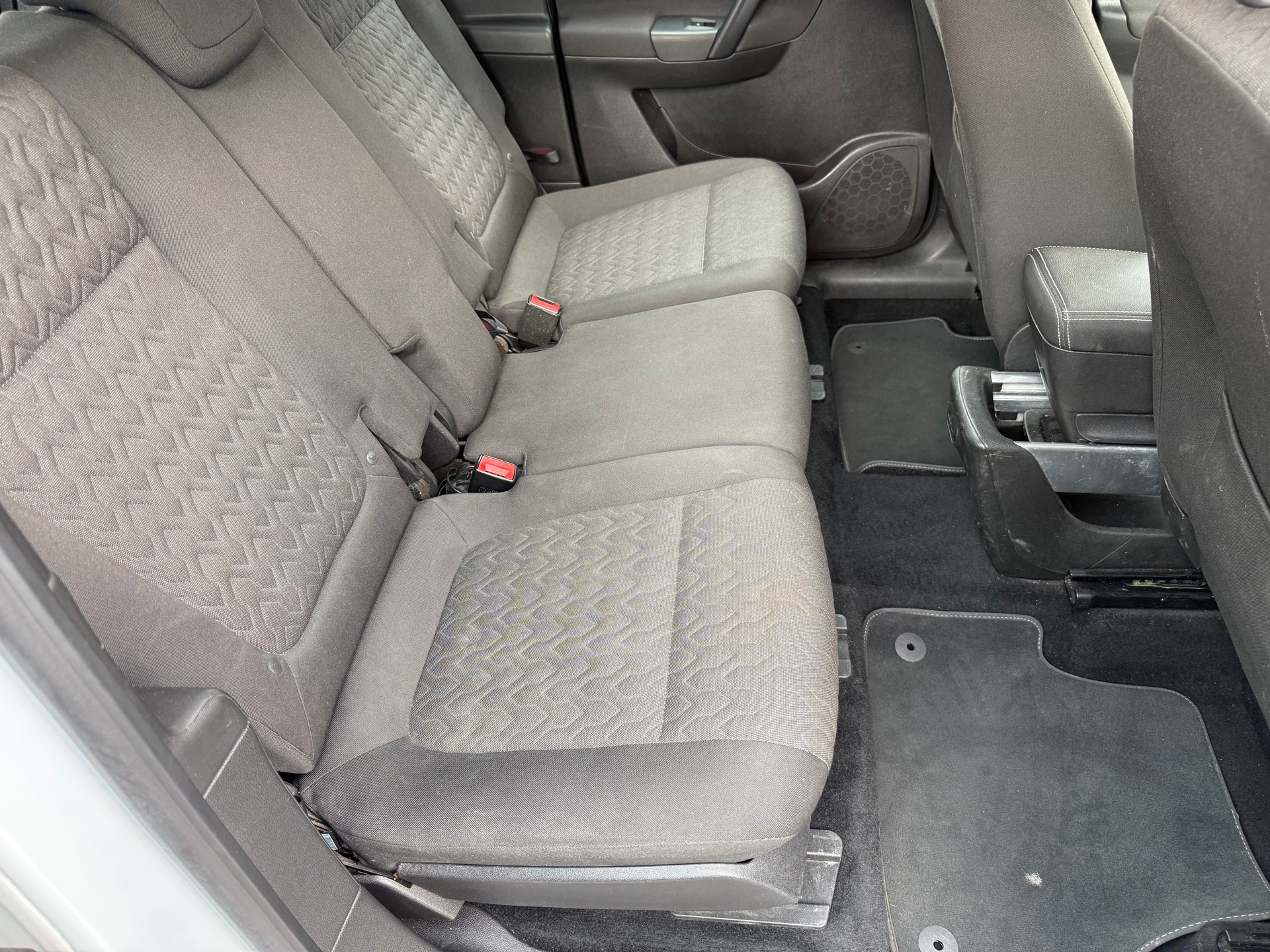 OPEL Meriva 1.4 Turbo Active Edition Automatic-image-9