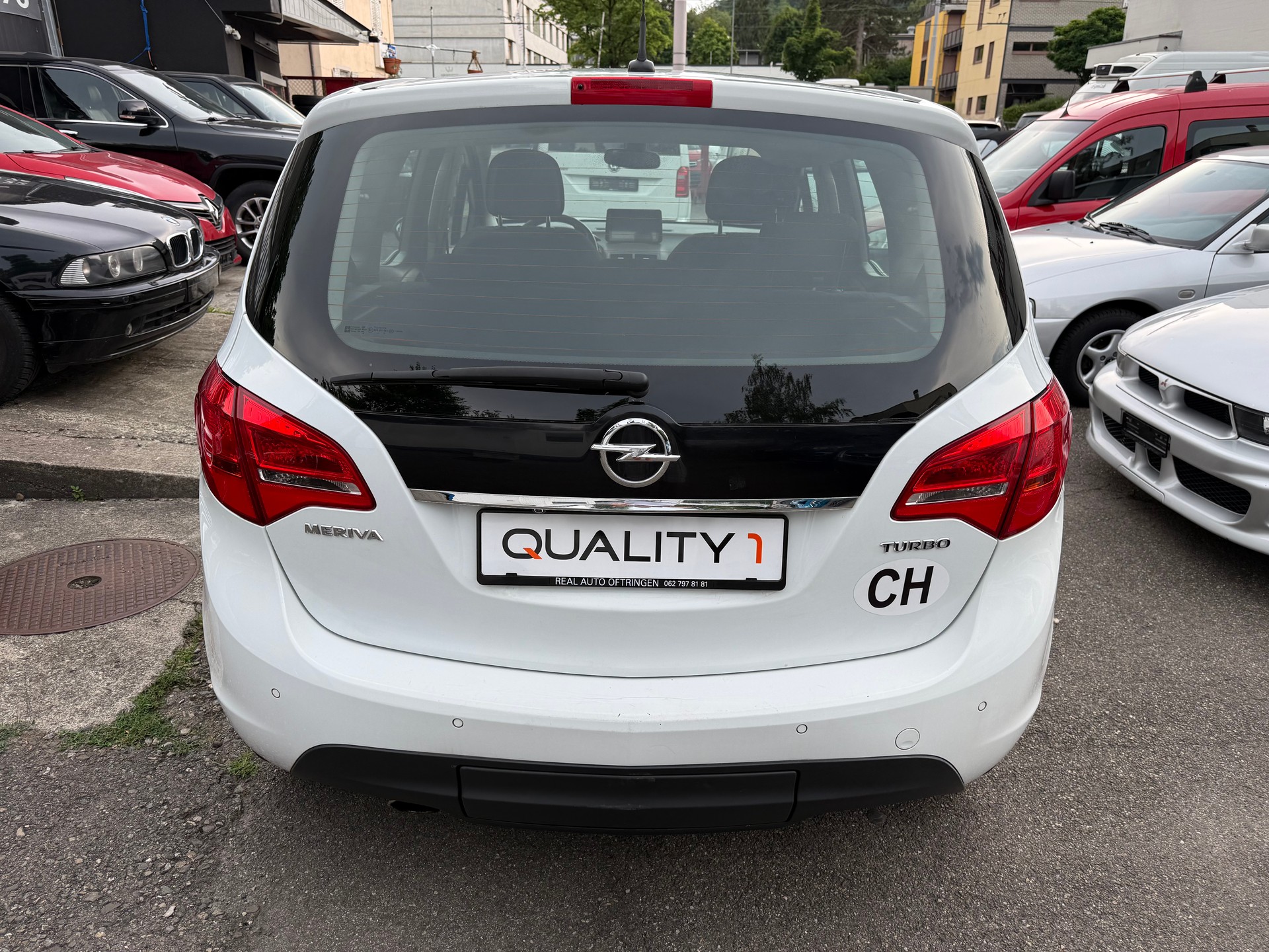 OPEL Meriva 1.4 Turbo Active Edition Automatic-image-3