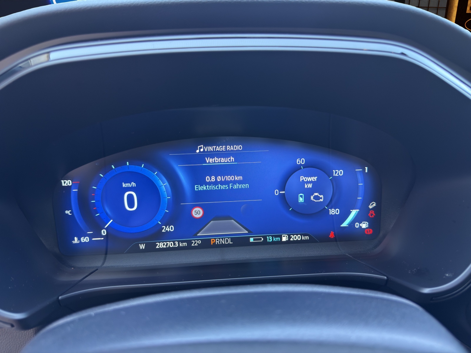FORD Kuga 2.5i PHEV PLUG-IN-HYBRID 225 PS "Graphite Tech Edition" AUTOMAT-image-10