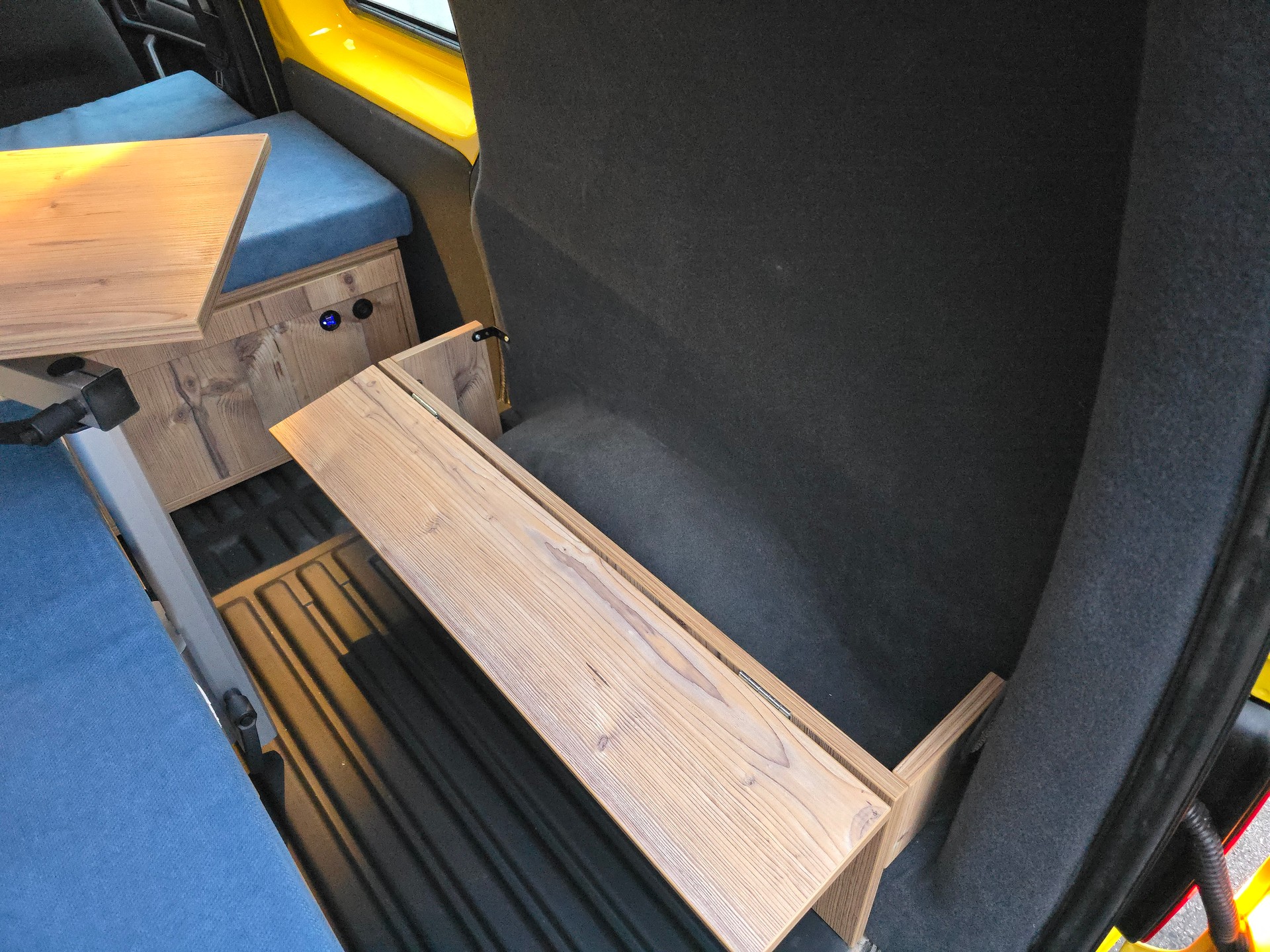 VW GEOVAN M - 102PS - Klima - Tempomat - Standheizung-image-13