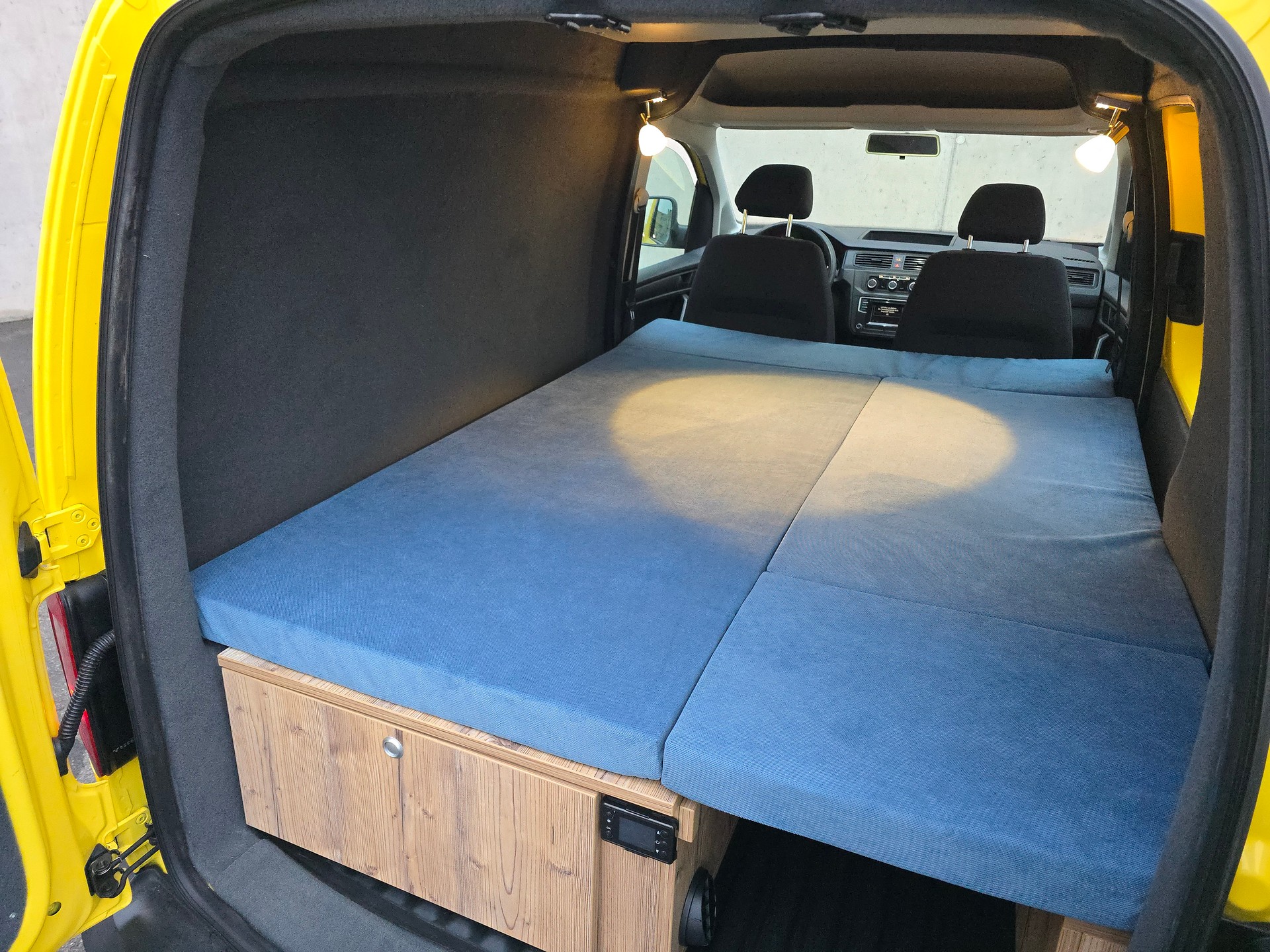 VW GEOVAN M - 102PS - Klima - Tempomat - Standheizung-image-15
