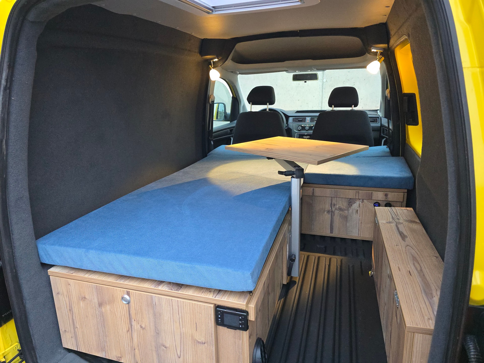 VW GEOVAN M - 102PS - Klima - Tempomat - Standheizung-image-10