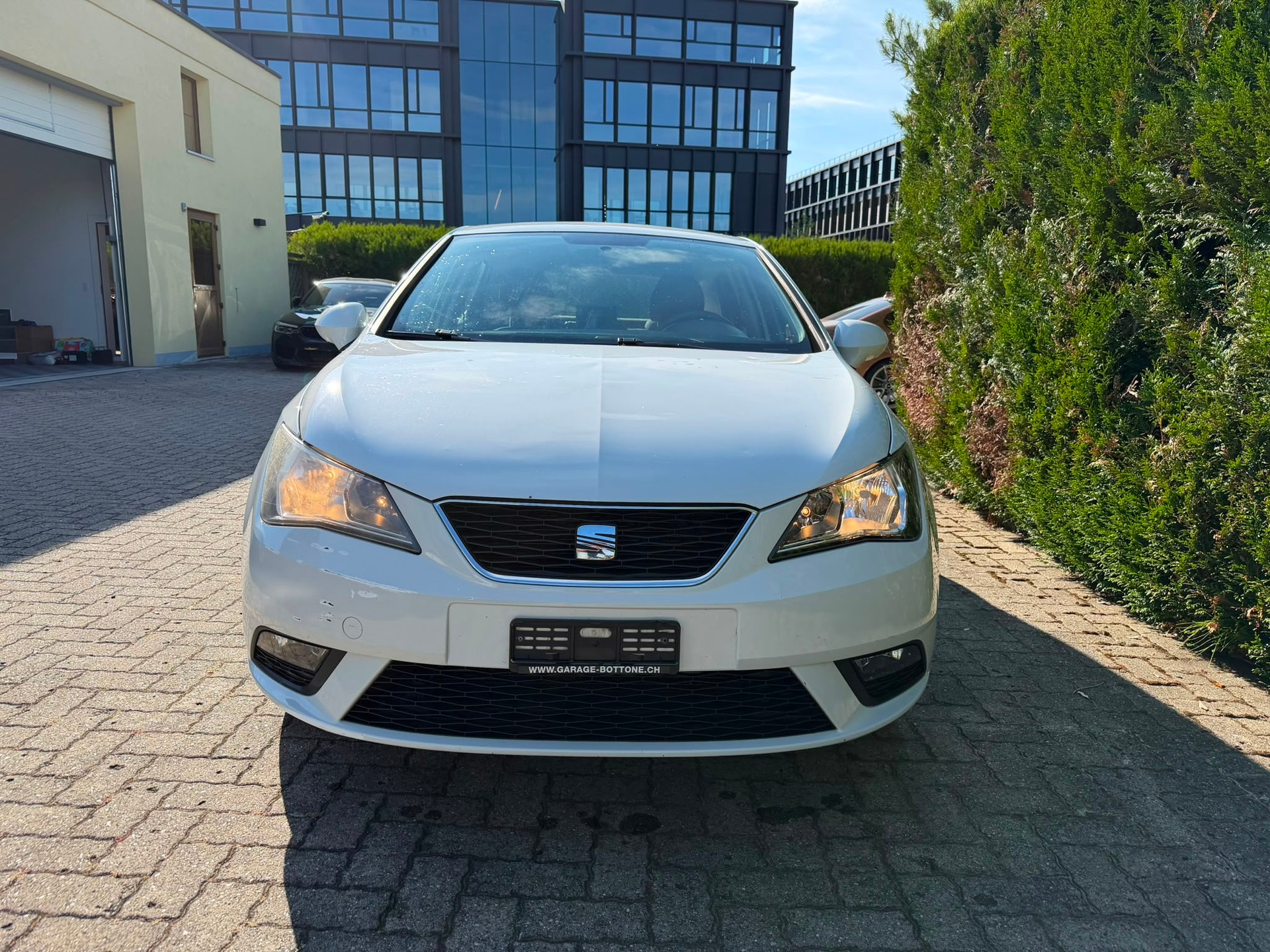 SEAT Ibiza 1.2 TSI Style Mfk ok Service ok-showroom-element-1