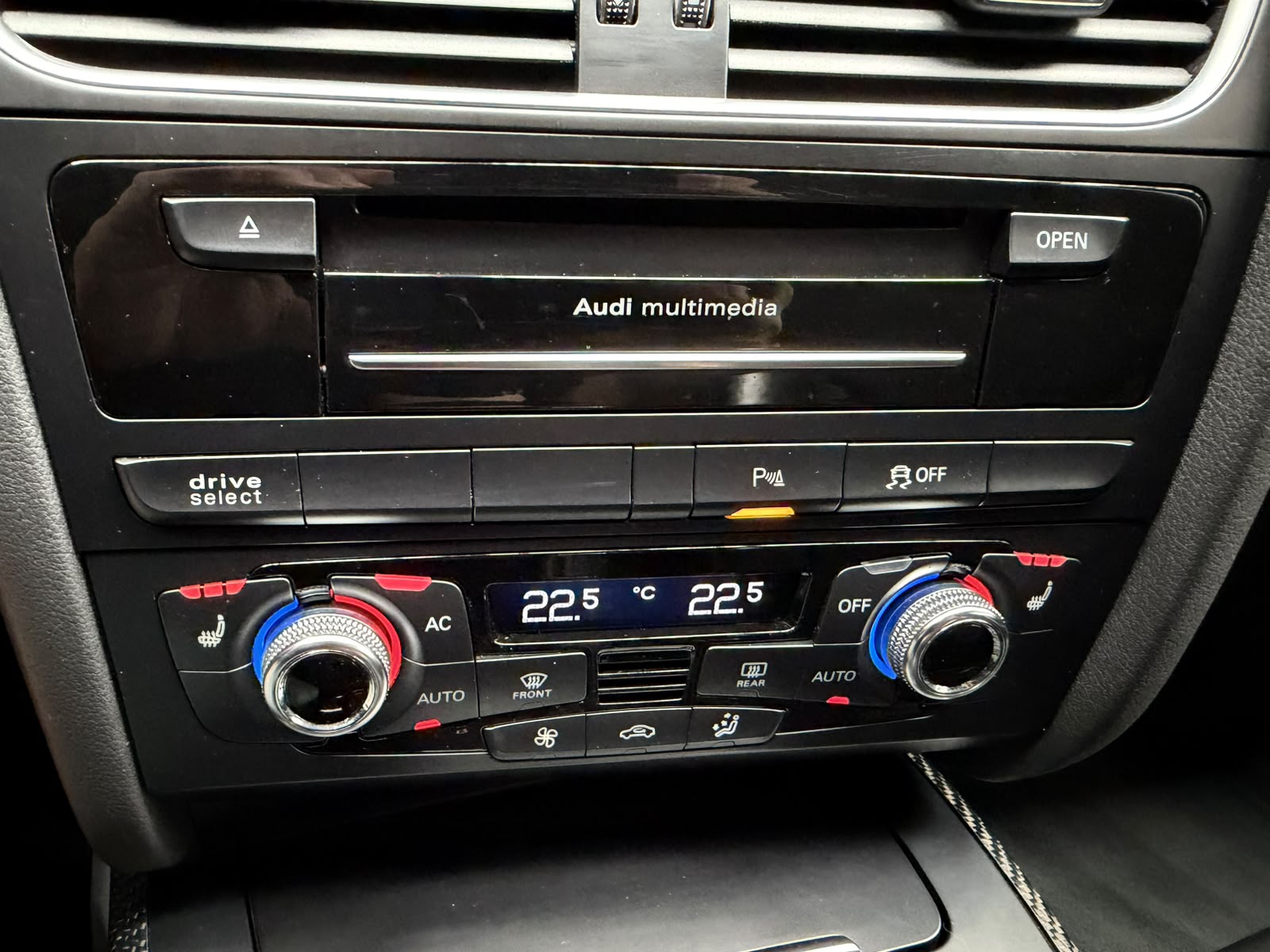 AUDI RS4 Avant 4.2 FSI V8 quattro S-tronic *CAPRISTO"-image-19