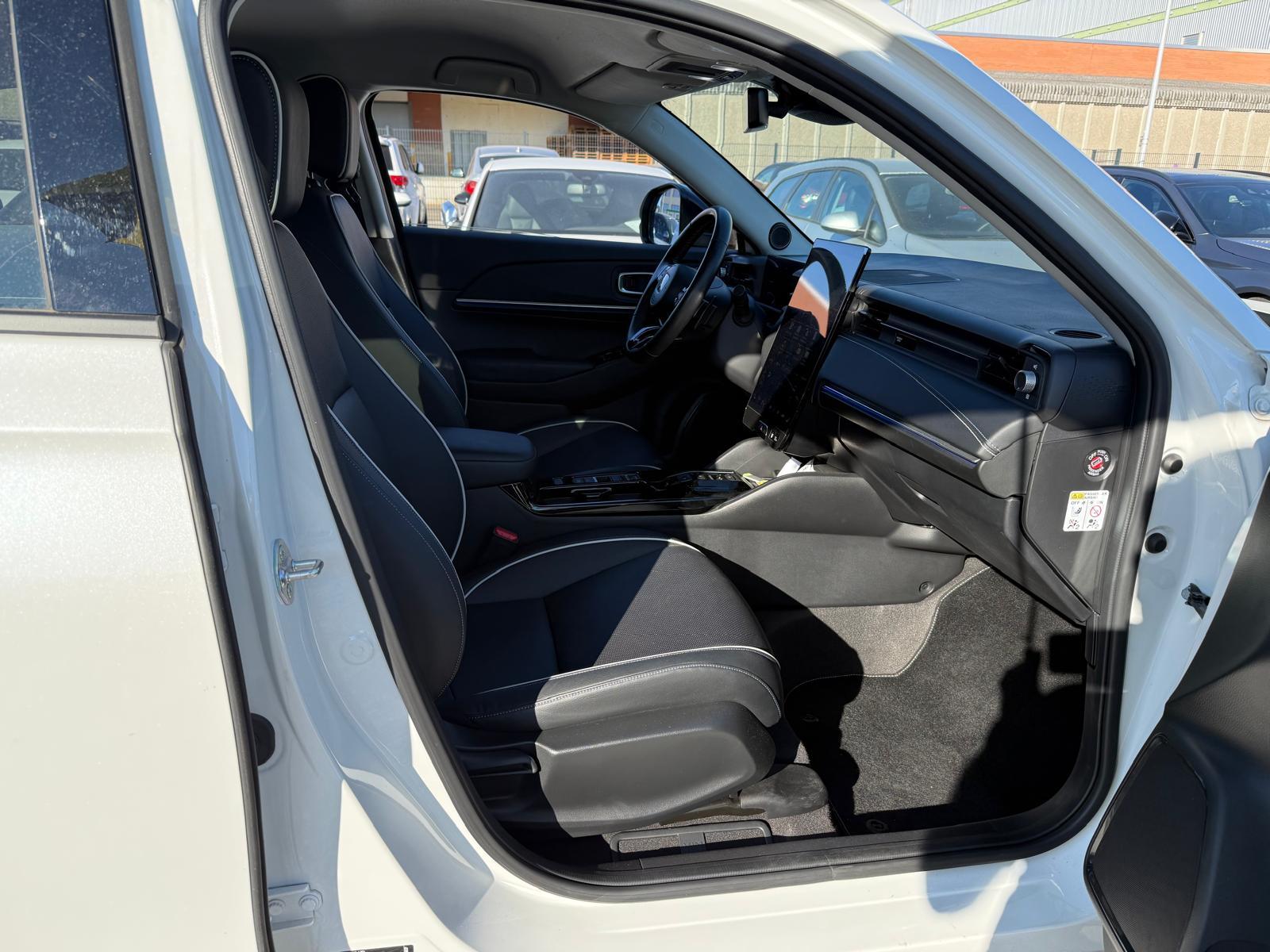 HONDA eNy1 Elegance-showroom-element-2