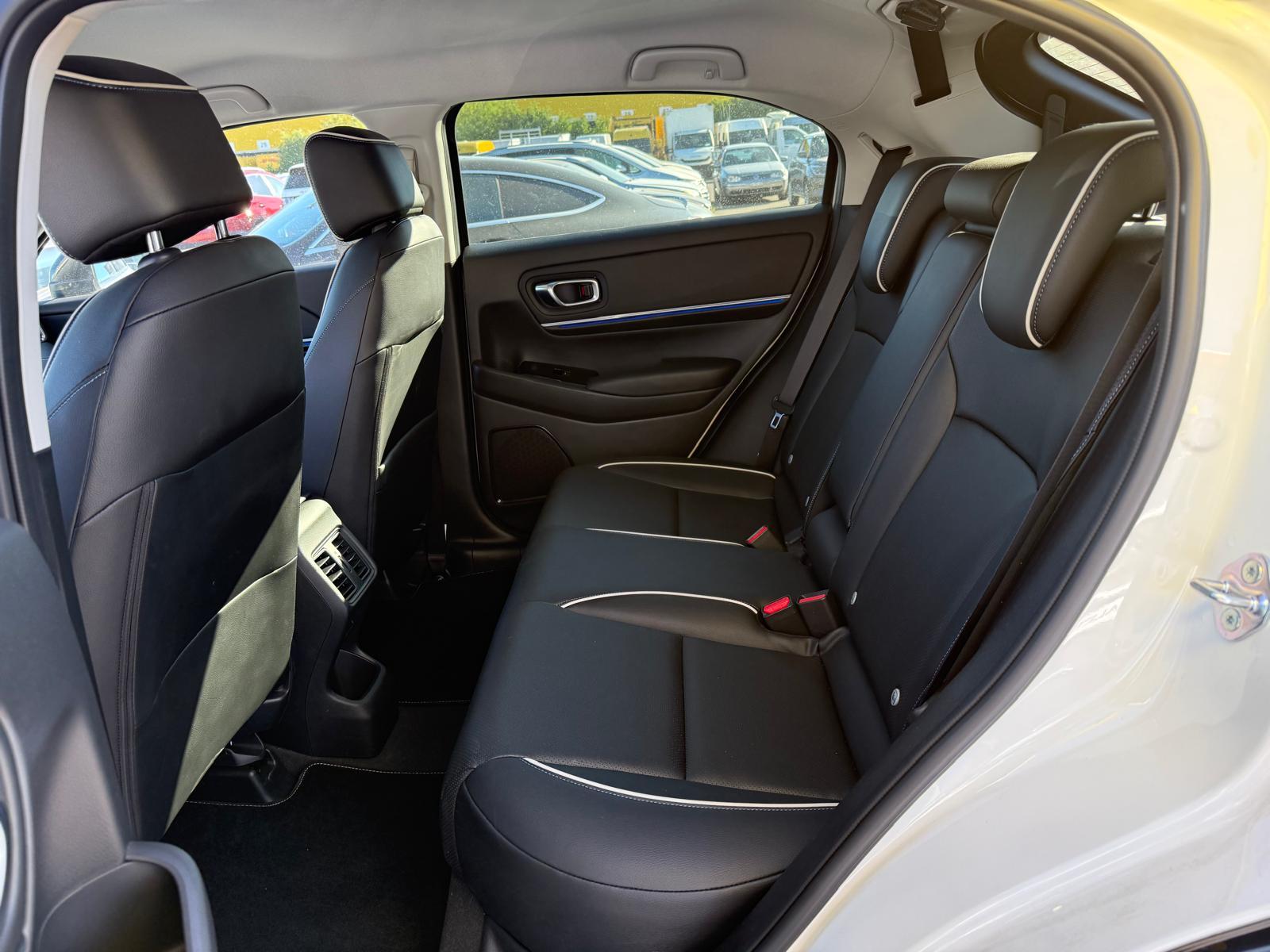 HONDA eNy1 Elegance-image-9