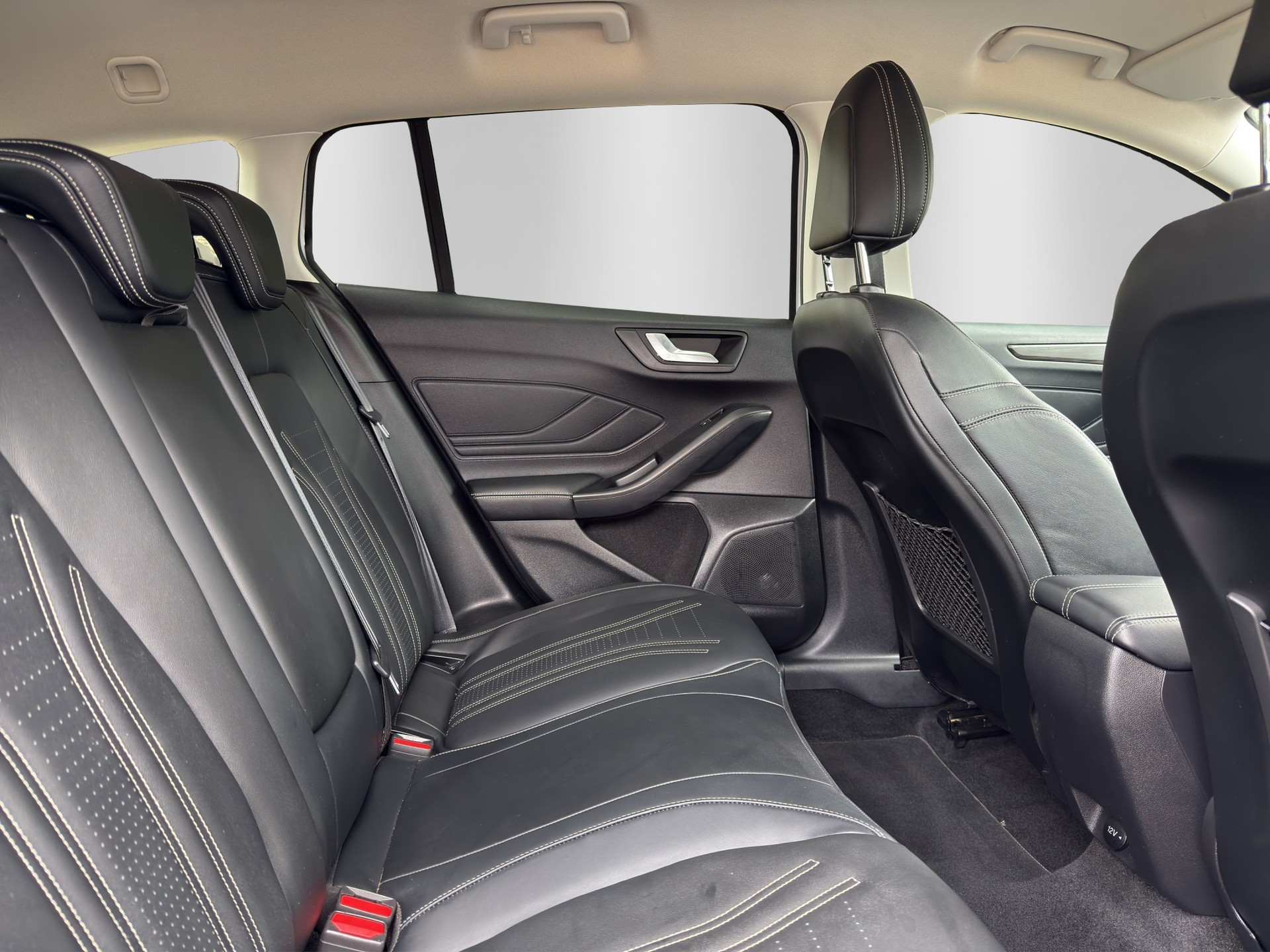 FORD Focus 1.0 SCTi Vignale Automatic-image-15