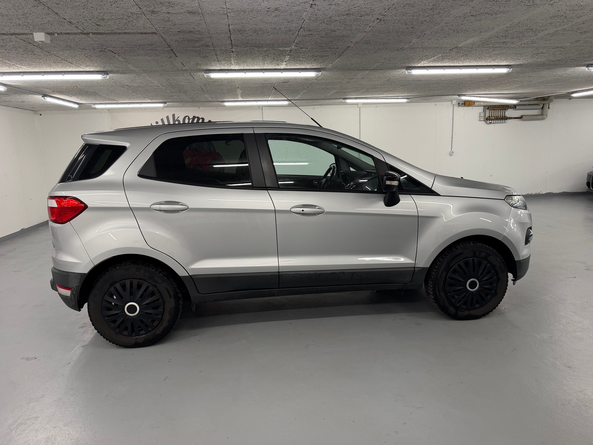 FORD EcoSport 1.0 SCTi Titanium-image-10