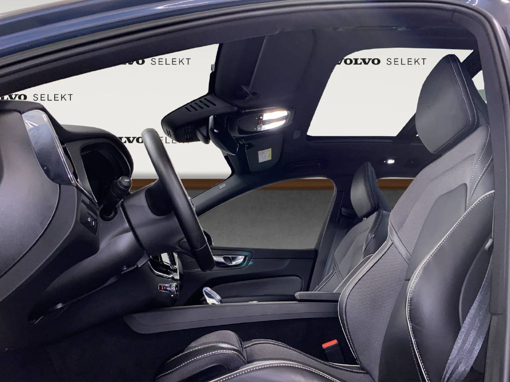 VOLVO XC60 2.0 T6 TE Ultimate Dark eAWD-image-6