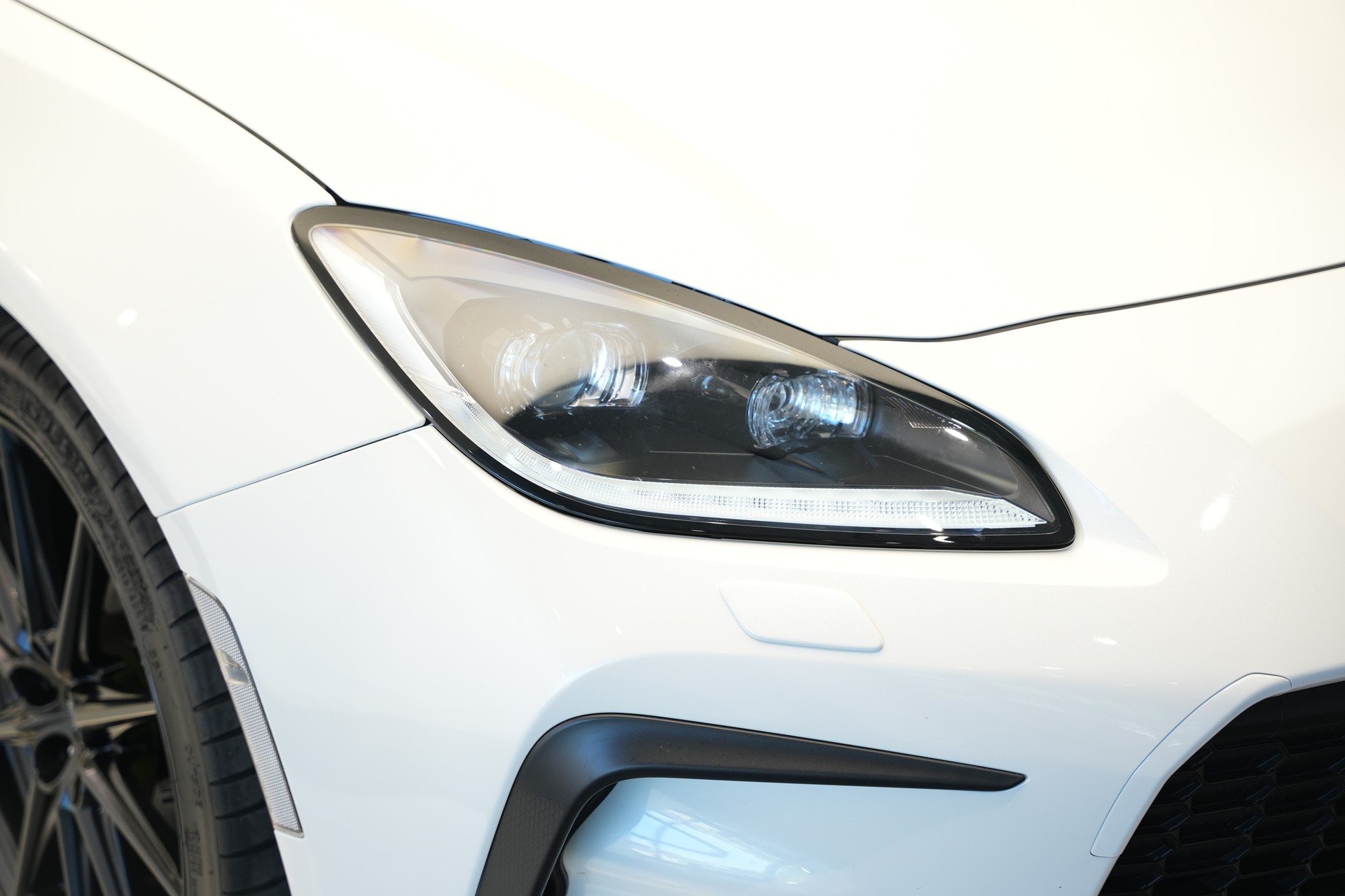 TOYOTA GR 86 2.4 Sport+ *CH-Fahrzeug*-image-37