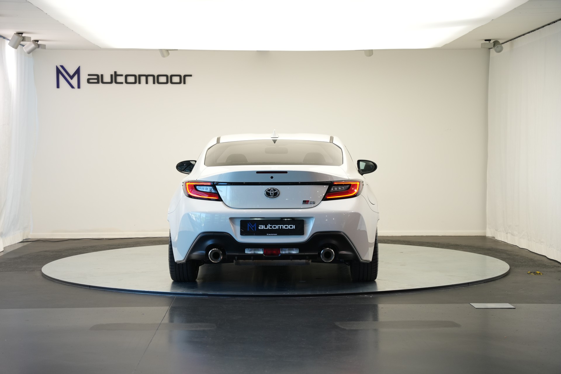 TOYOTA GR 86 2.4 Sport+ *CH-Fahrzeug*-image-5