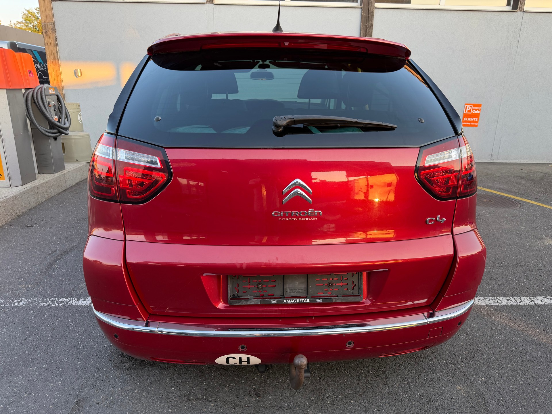 CITROEN C4 Picasso 1.6i 16V THP Séduction EGS6-image-4