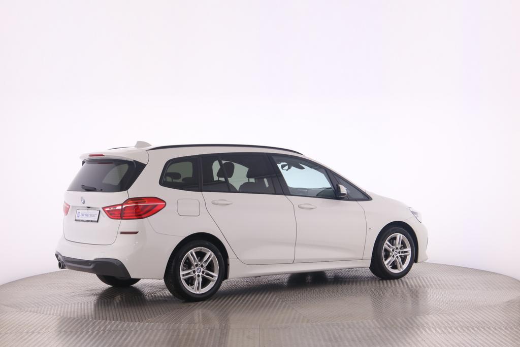BMW 218i Gran Tourer-image-4