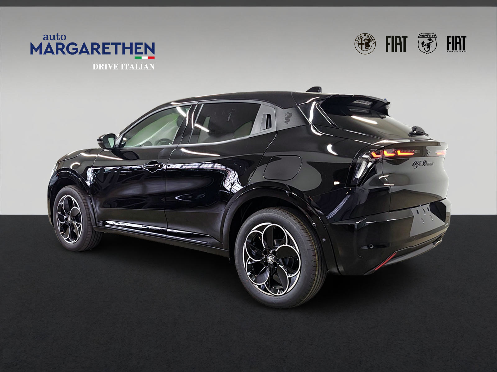 ALFA ROMEO Junior 1.2T MHEV Junior TI Tech DCT6 145 PS-showroom-element-2