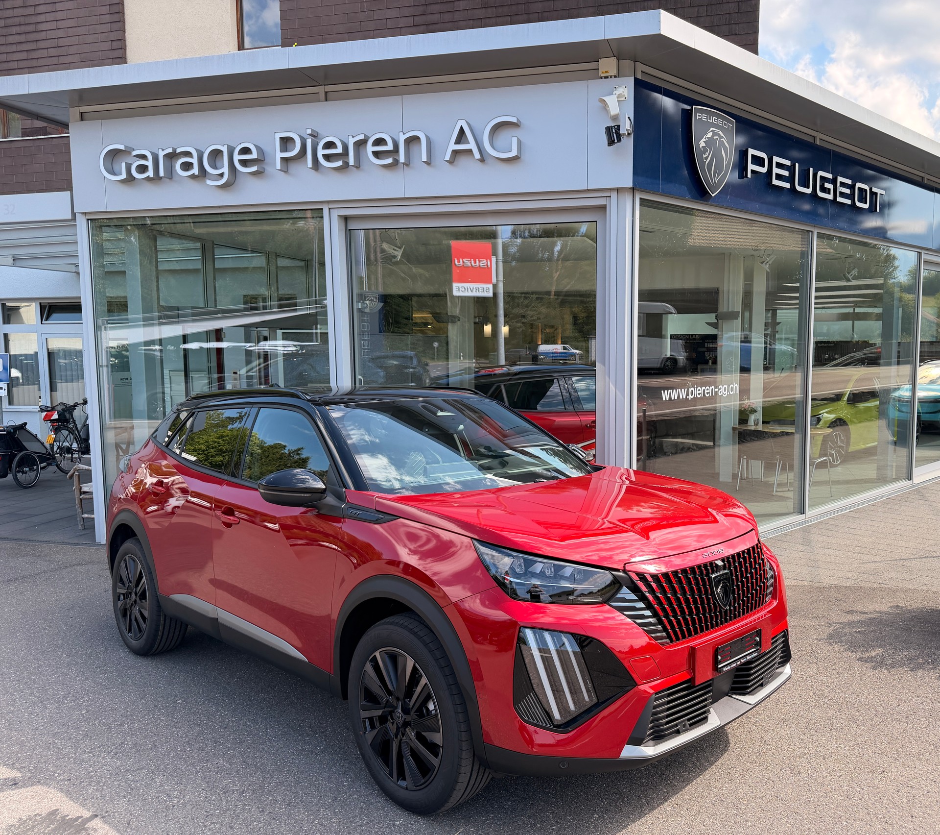 PEUGEOT 2008 1.2 145 MHEV GT Exclusive