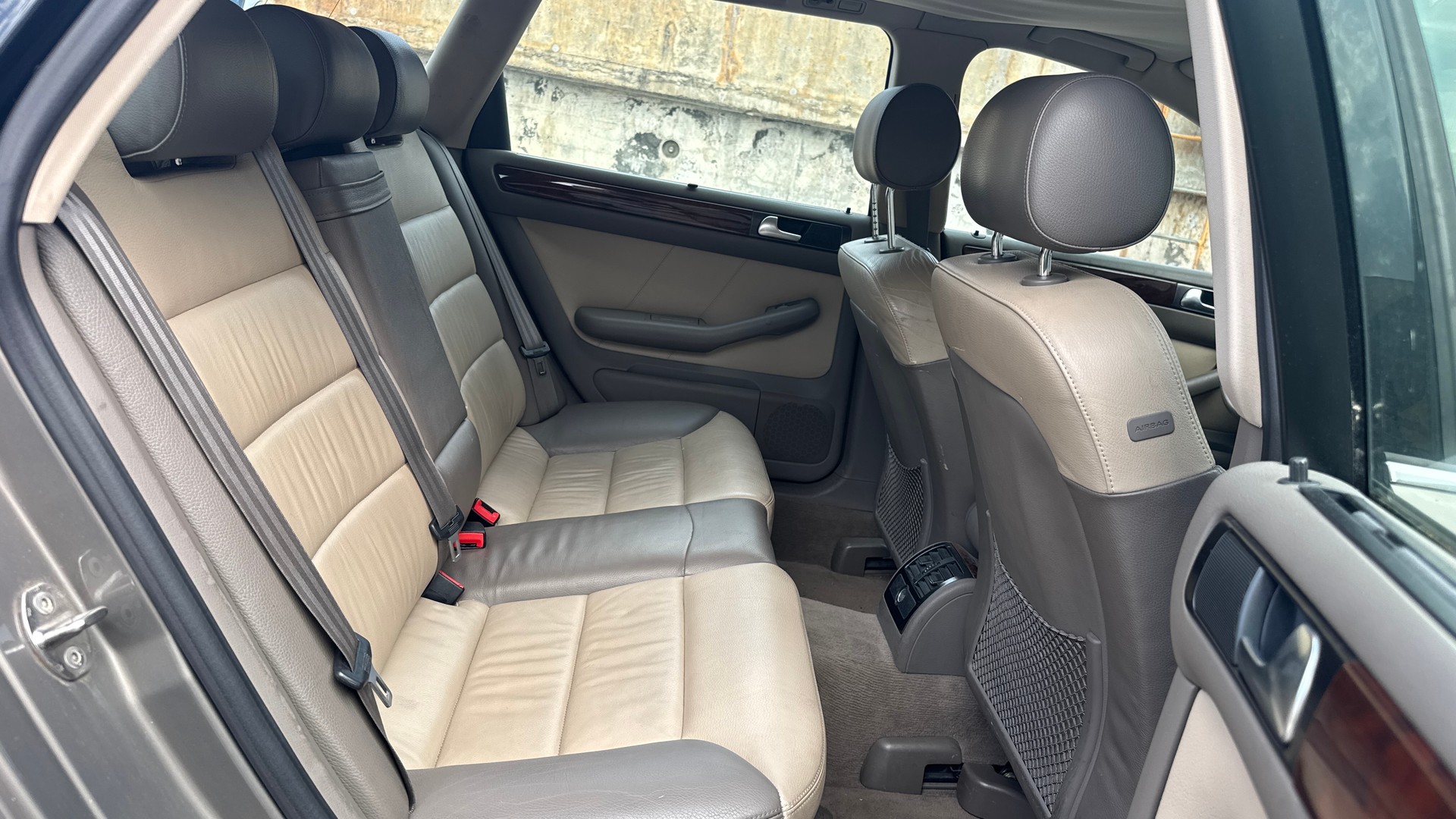 AUDI A6 allroad 2.5TDI quattro-image-12