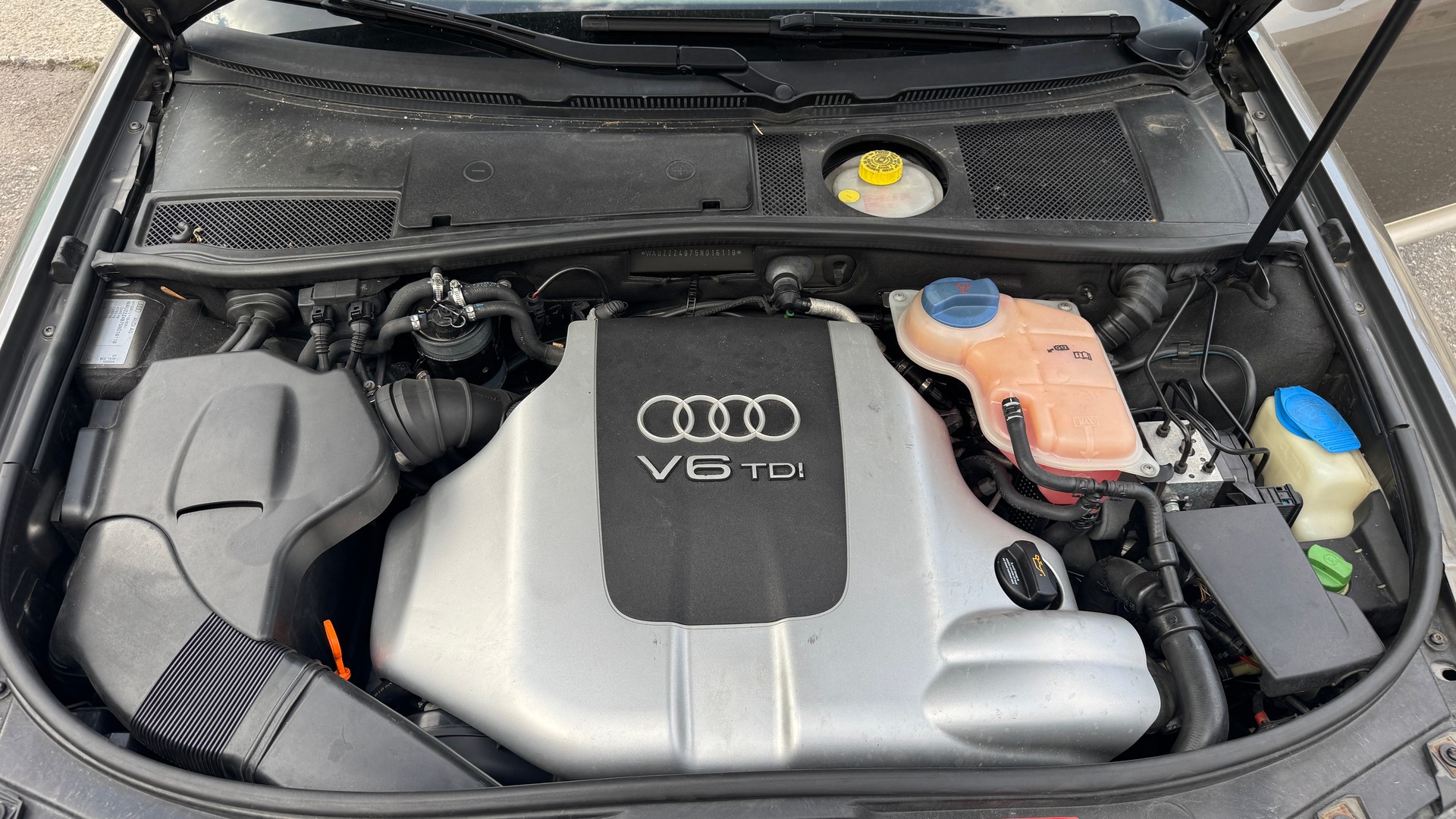 AUDI A6 allroad 2.5TDI quattro-image-9