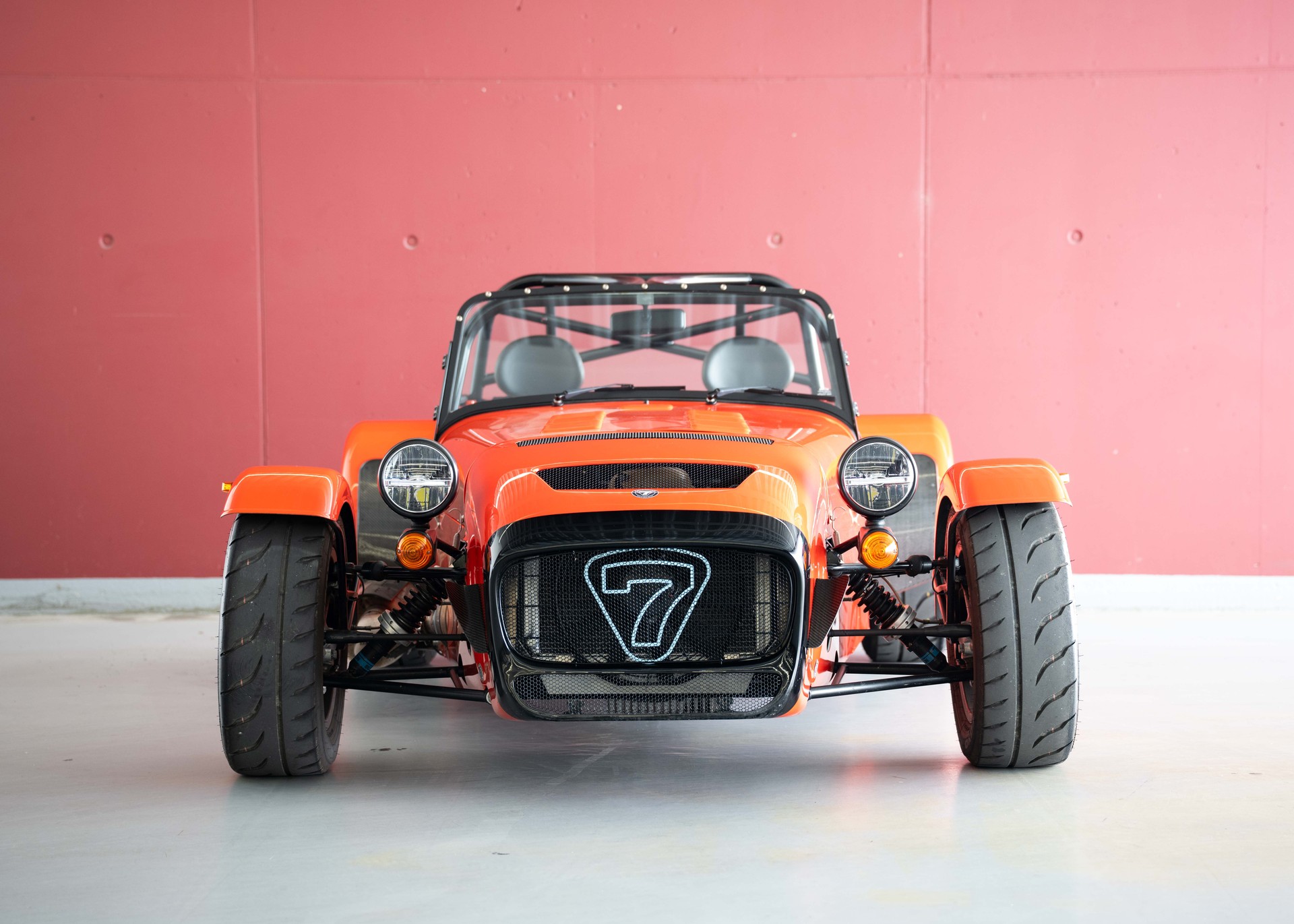CATERHAM Seven 340R SV (MY26, Swiss new car, Arancio Argos paint, Signature seats, 24-month factory warranty, delivery March 27)-showroom-element-2