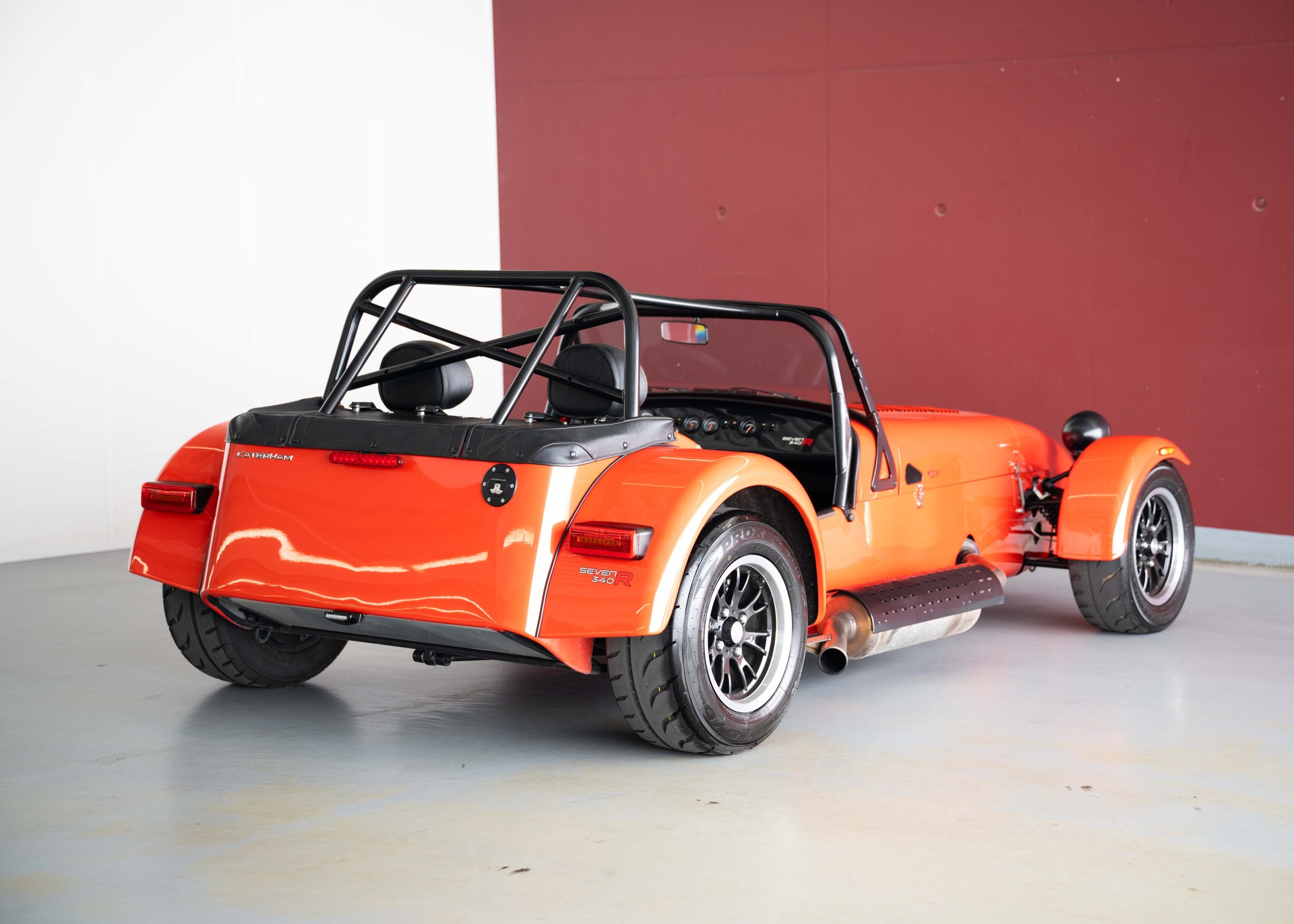 CATERHAM Seven 340R SV (MY26, Swiss new car, Arancio Argos paint, Signature seats, 24-month factory warranty, delivery March 27)-image-5