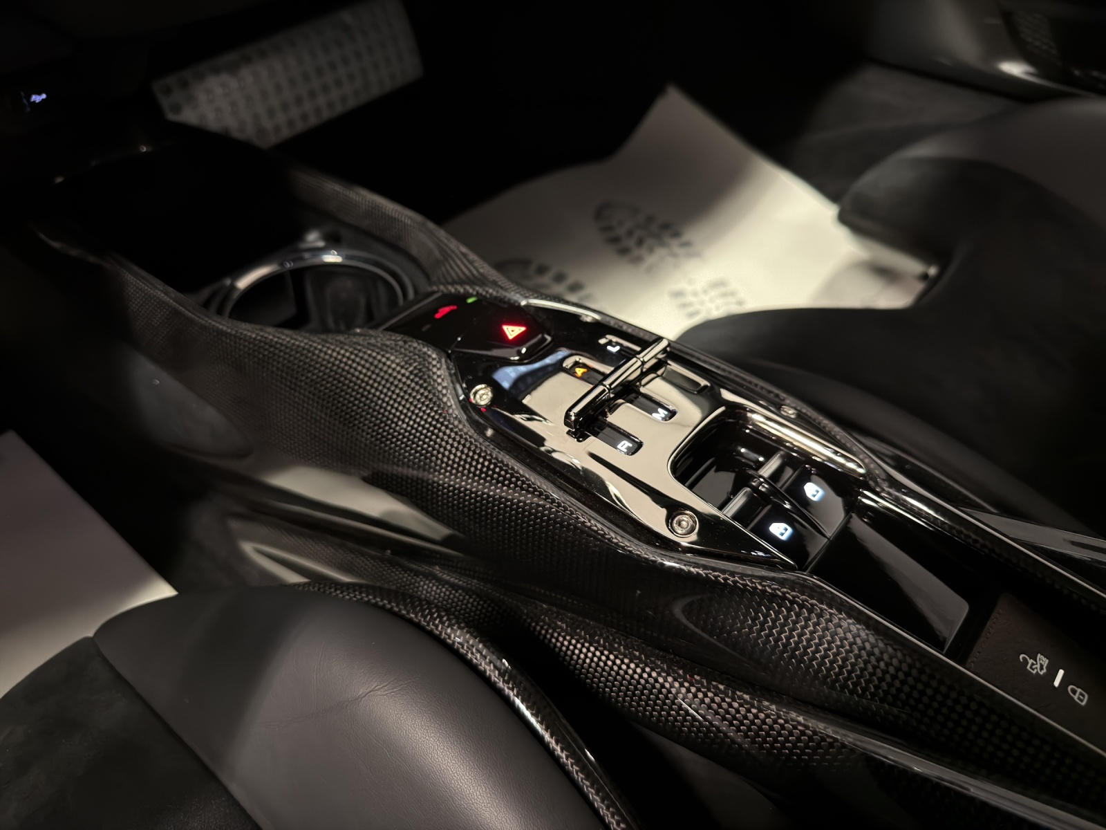 FERRARI SF90 Stradale Assetto-Fiorano-image-12