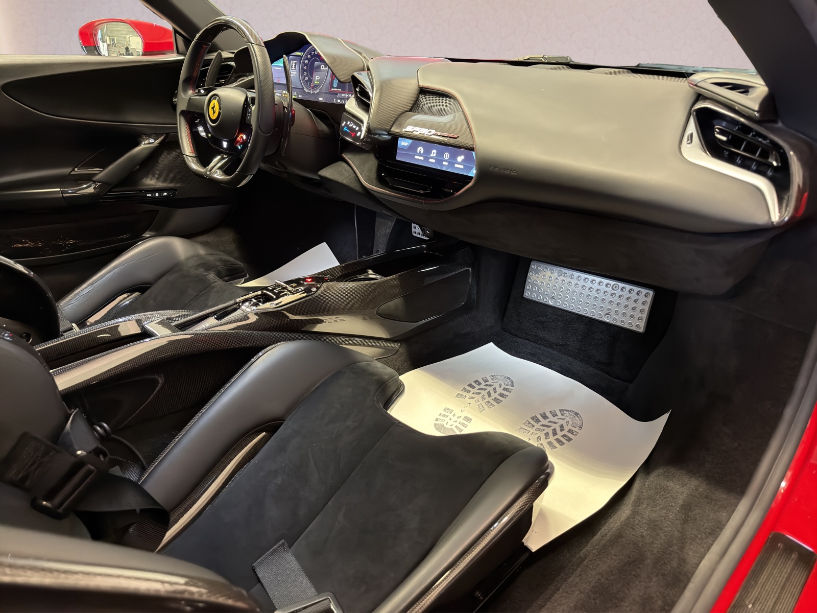 FERRARI SF90 Stradale Assetto-Fiorano-image-14