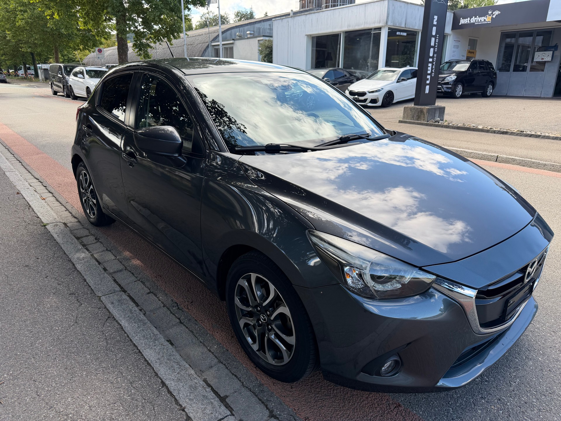 MAZDA 2 1.5i 16V Skyactiv-G Revolution-showroom-element-2